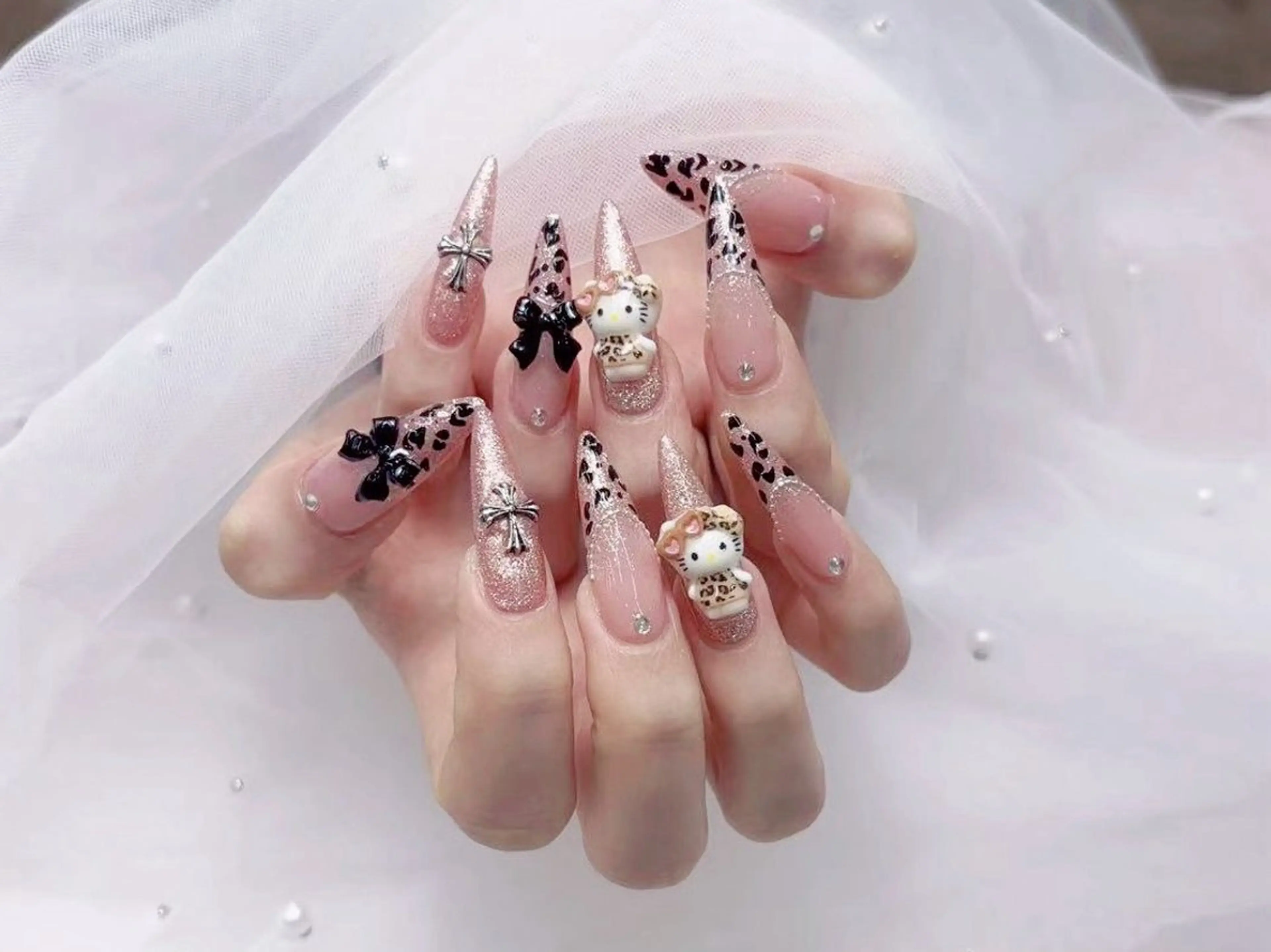 ネイル ハンドネイル ネイルサロン lotusのネイルデザイン