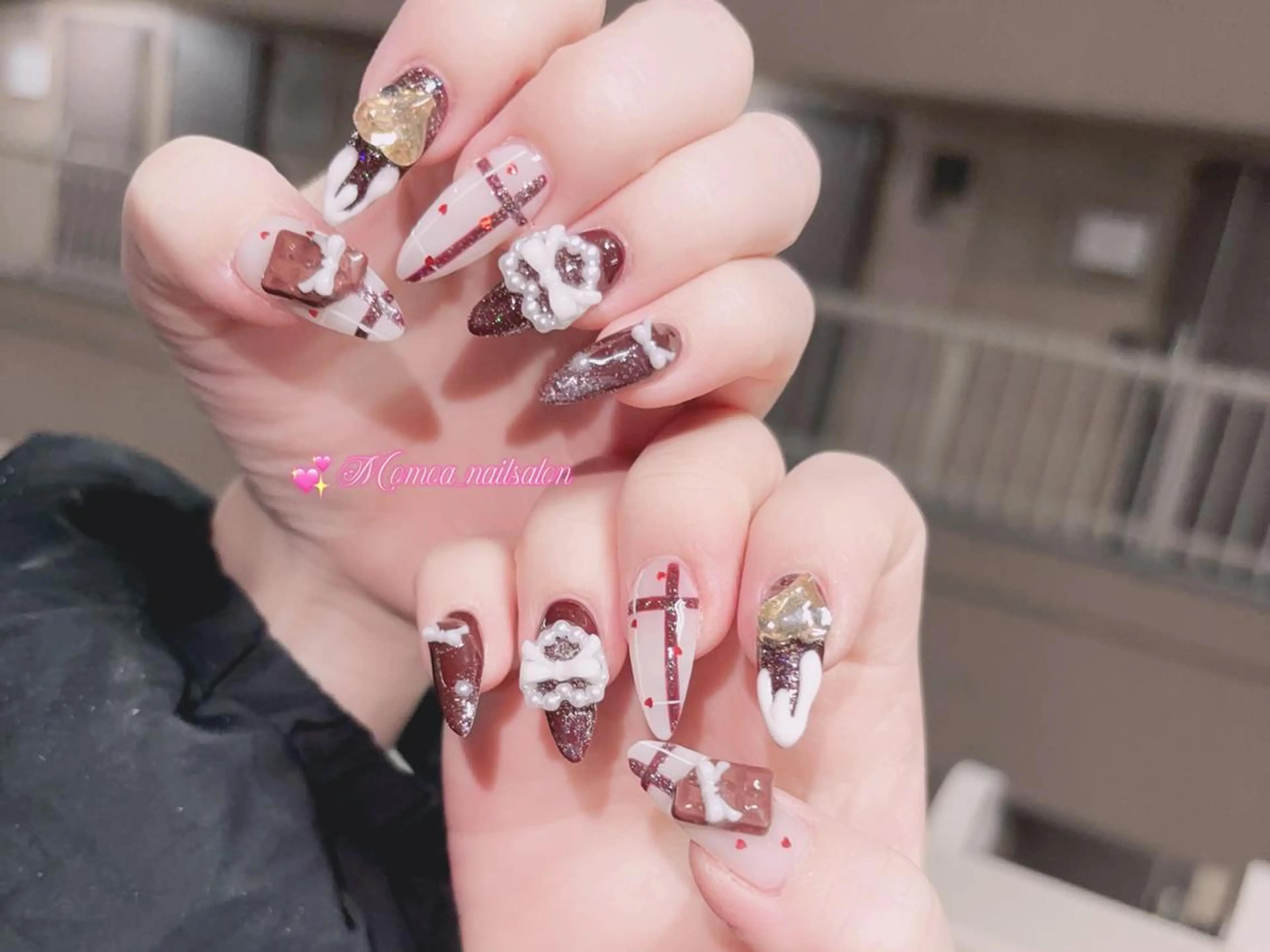 ネイル グラデーション キラキラネイル マグネットネイル スカルプネイル 冬ネイル kawaiiko サロンのネイルデザイン