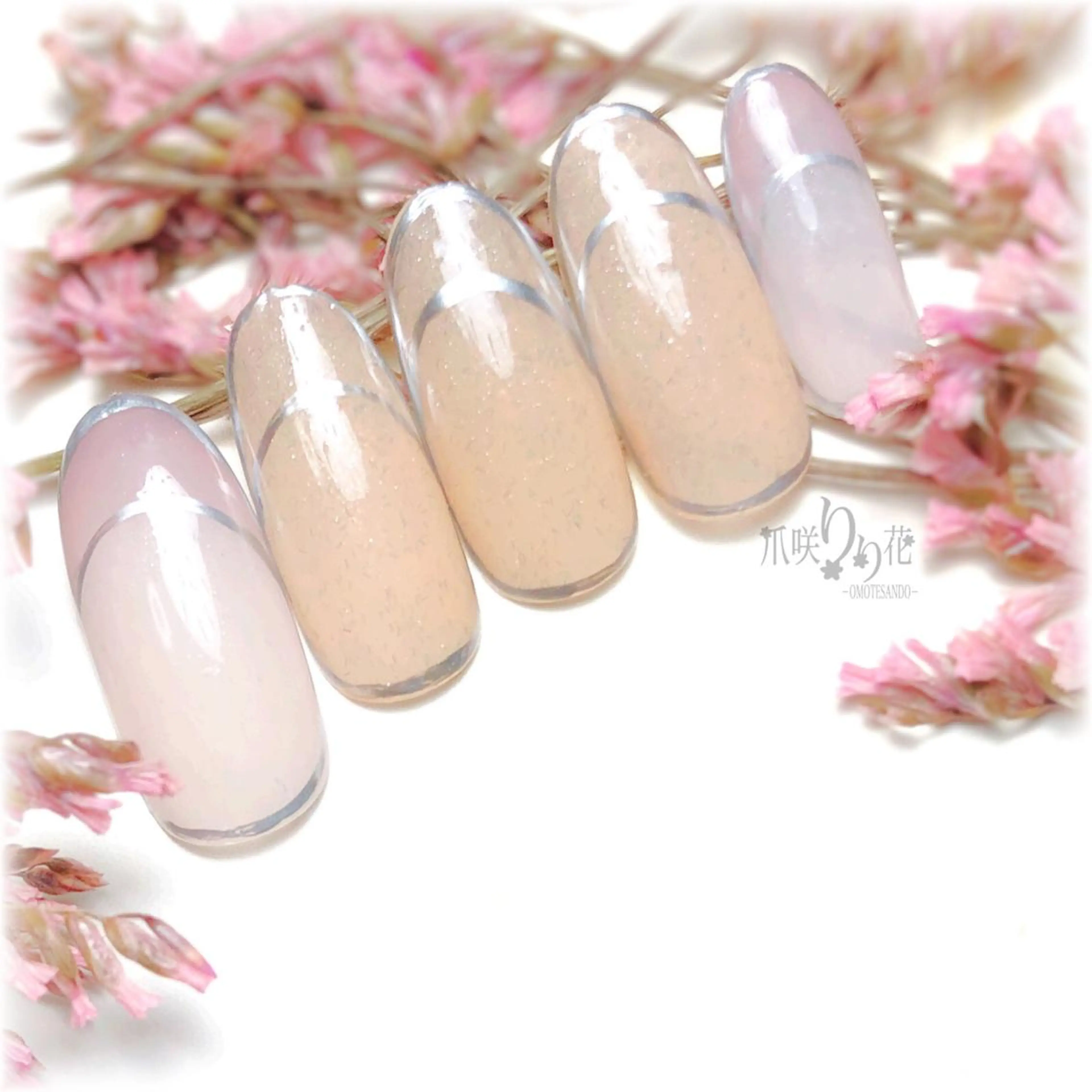 ネイル フラワーネイル フレンチネイル ニュアンスネイル オフィスネイル シンプルネイル 爪咲 りり花のネイルデザイン