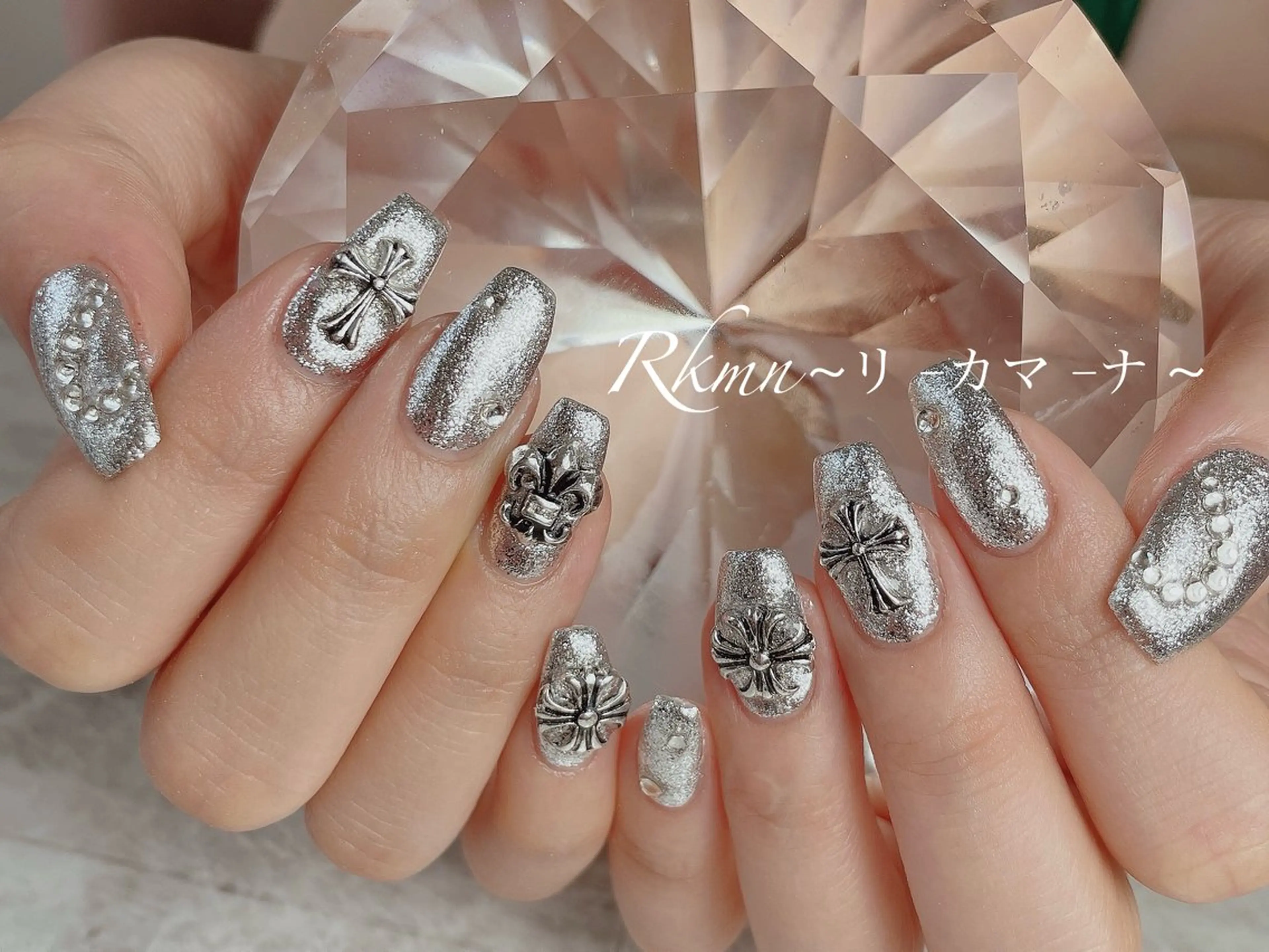 ネイル アートネイル ハート ラメ(グリッター) シルバー 春ネイル ハンドネイル フットネイル ハンドケア Rkmn ~リ-カマ-ナ~のネイルデザイン