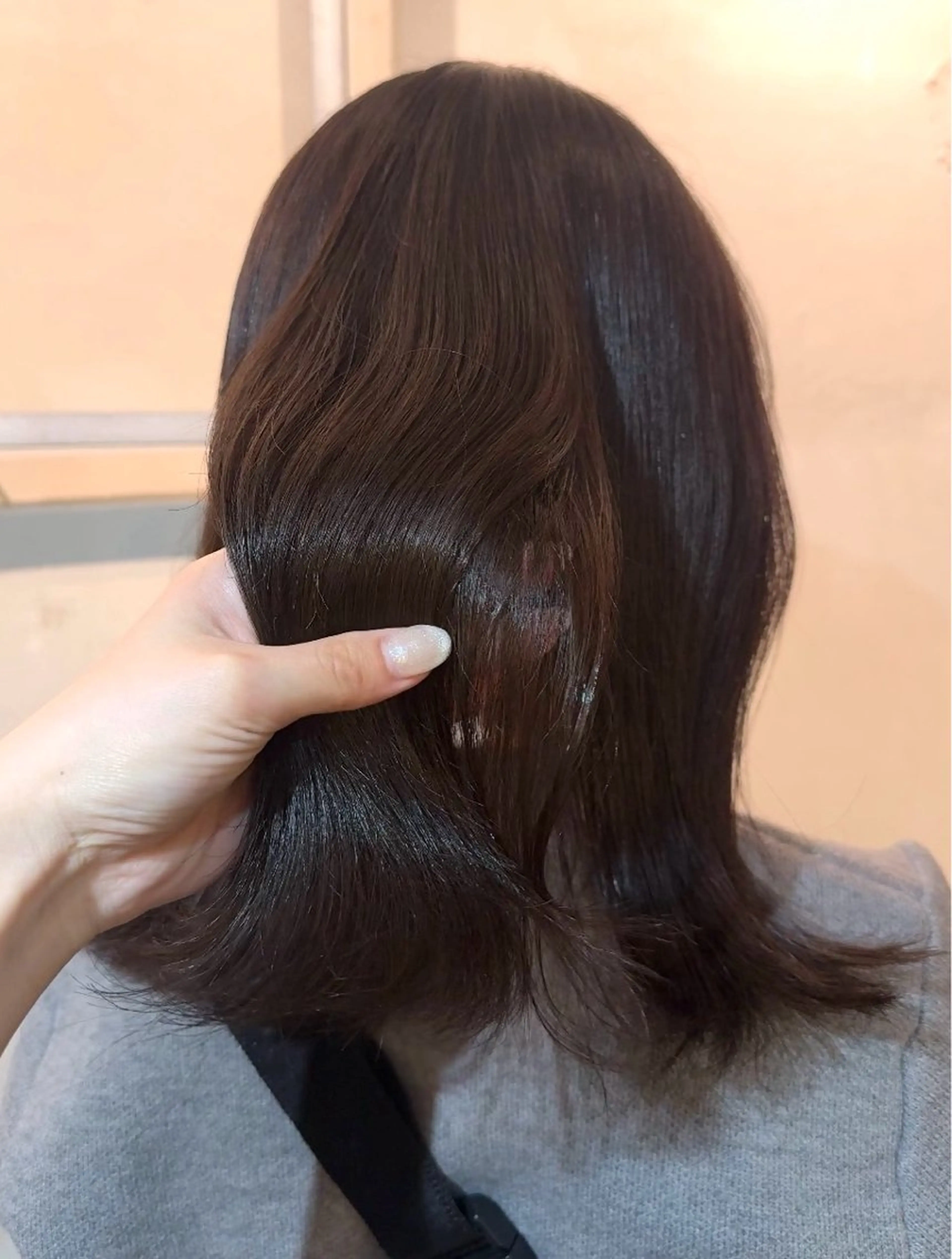 セミロング ヘアカラー トリートメント ツヤ髪🫧似合わせ ✨あんどうゆうかのヘアスタイル