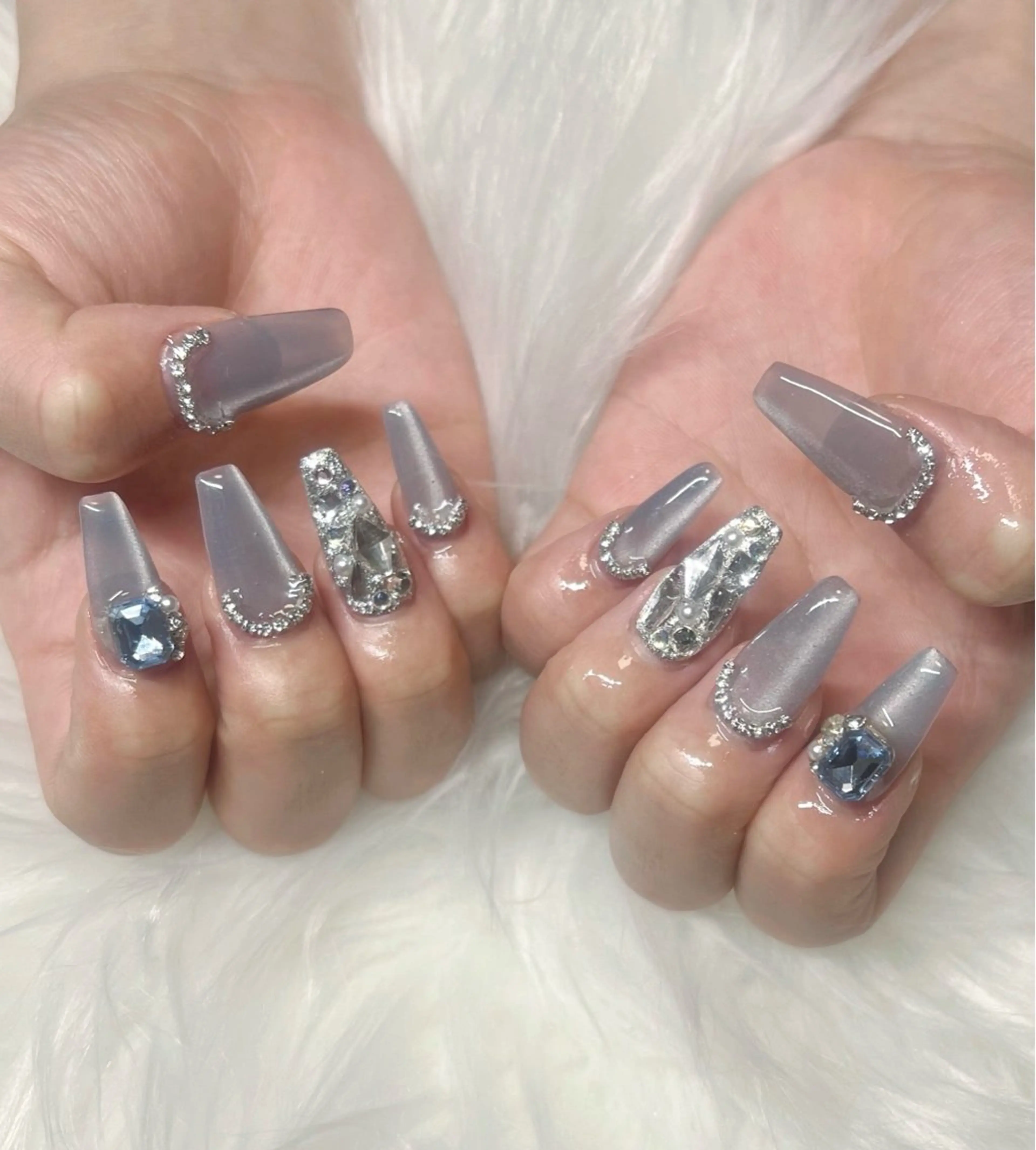 ネイル キラキラネイル ハンドネイル CHARME 🤎〔RINA〕のネイルデザイン