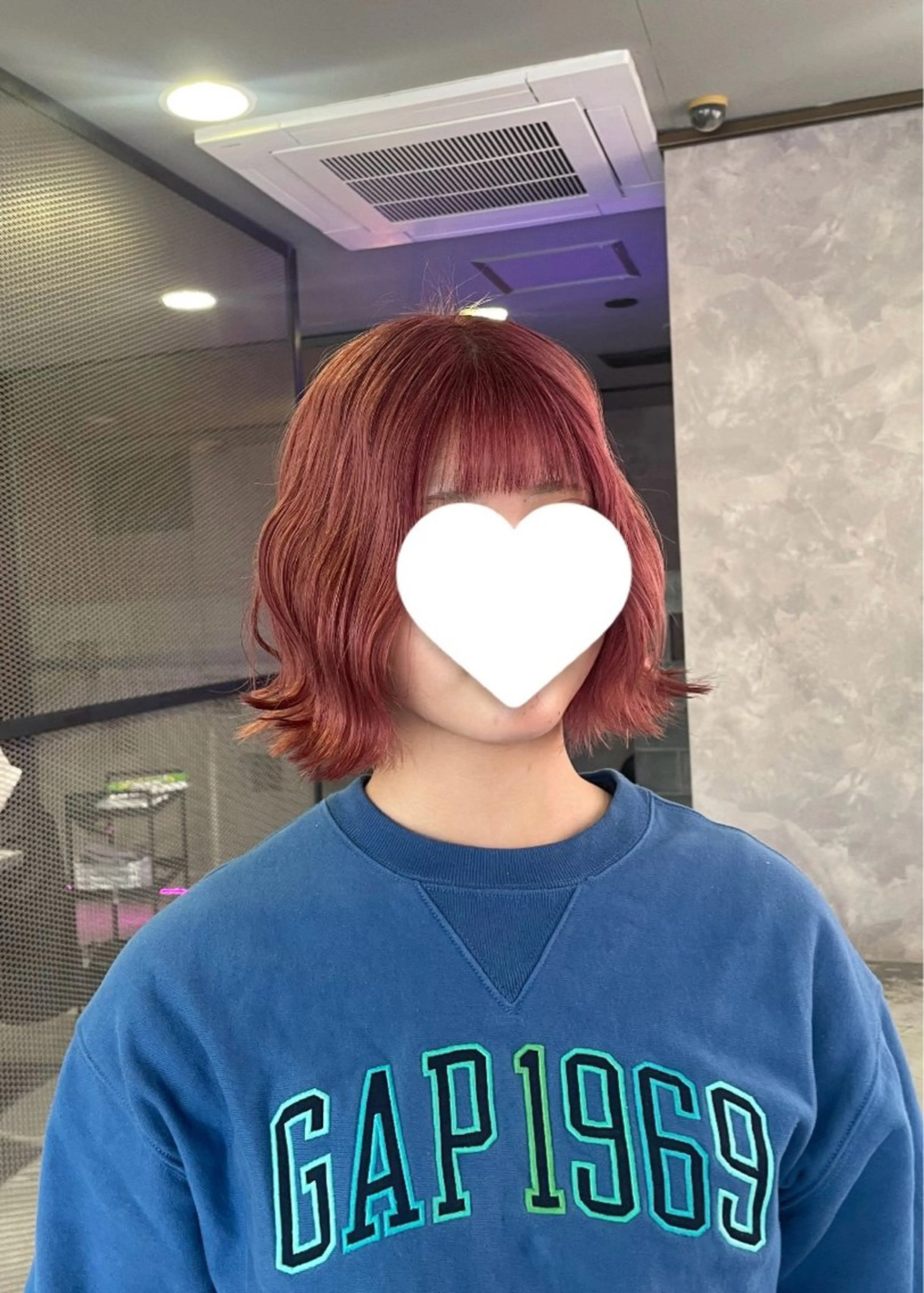ショート ボブ カット ヘアカラー トリートメント 手塚 由佳のヘアスタイル