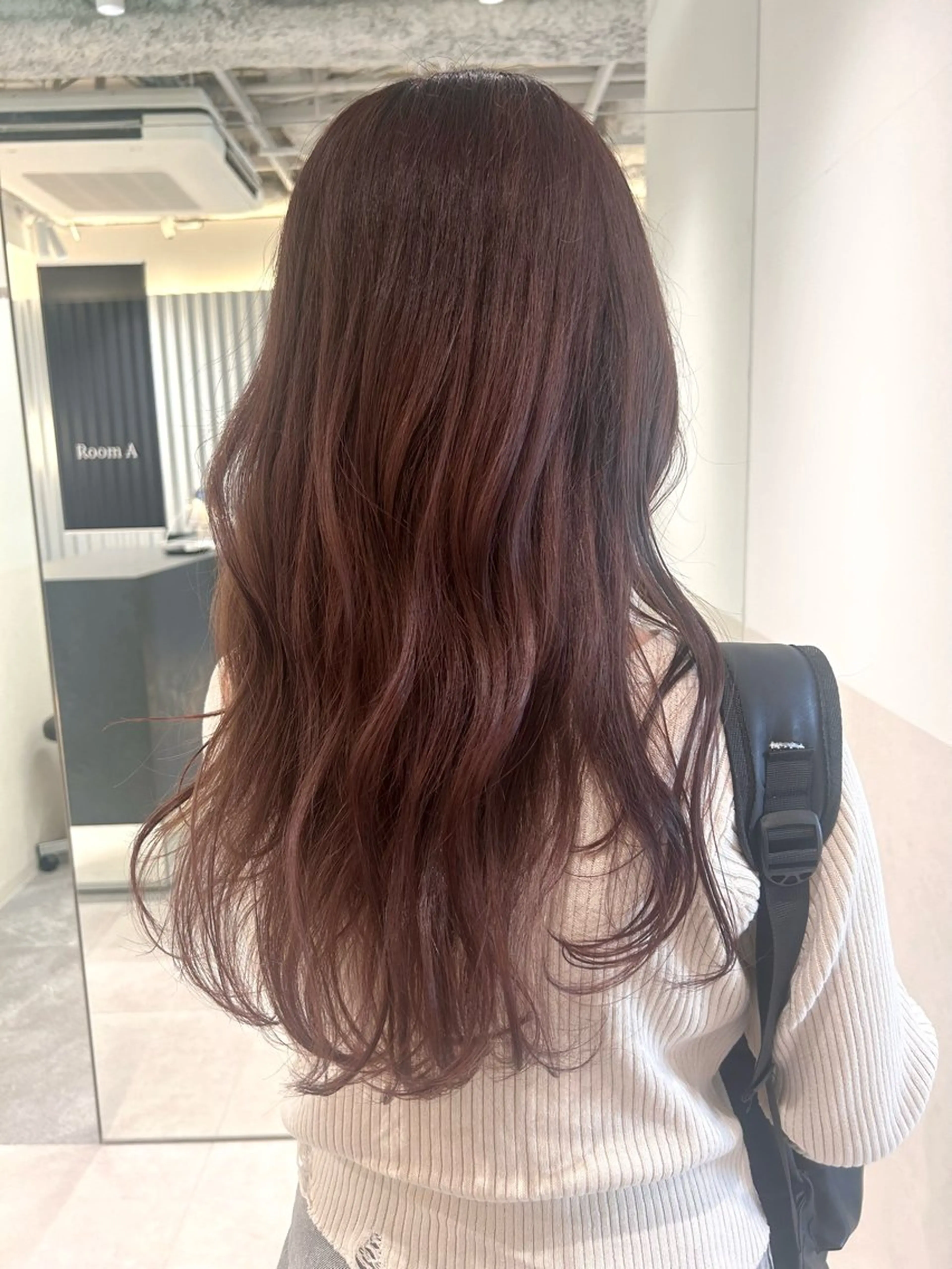 ロング カラー ピンクカラー 光透け髪🫧 moekaのヘアスタイル