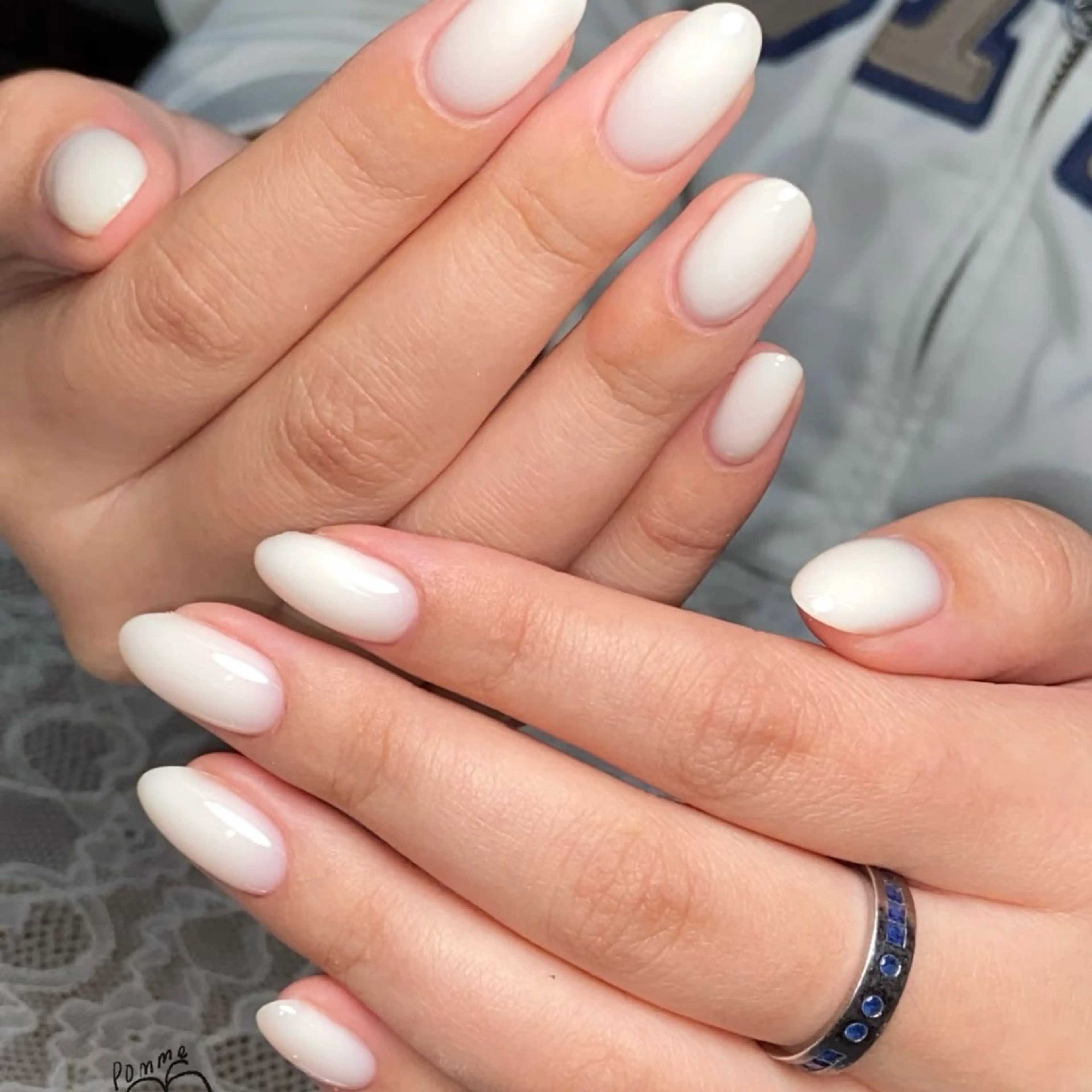 ネイル Nail salon Amoureuse ネイルサロン アムルーズ所属・ネイリスト ミクのネイルデザイン