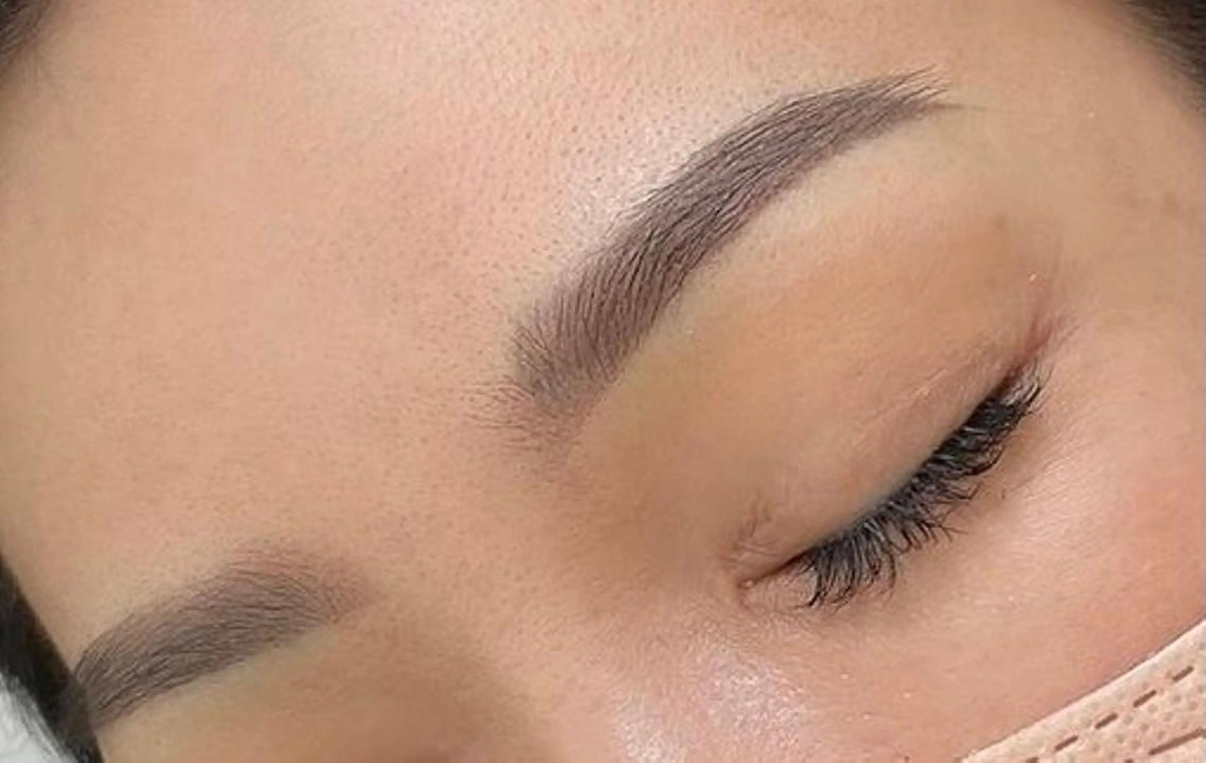 アイブロウ まつ毛パーマ・アイブロウ専門店A.R.T所属・A.R.Tまつ毛 パーマアイブロウのマツエク・マツパデザイン