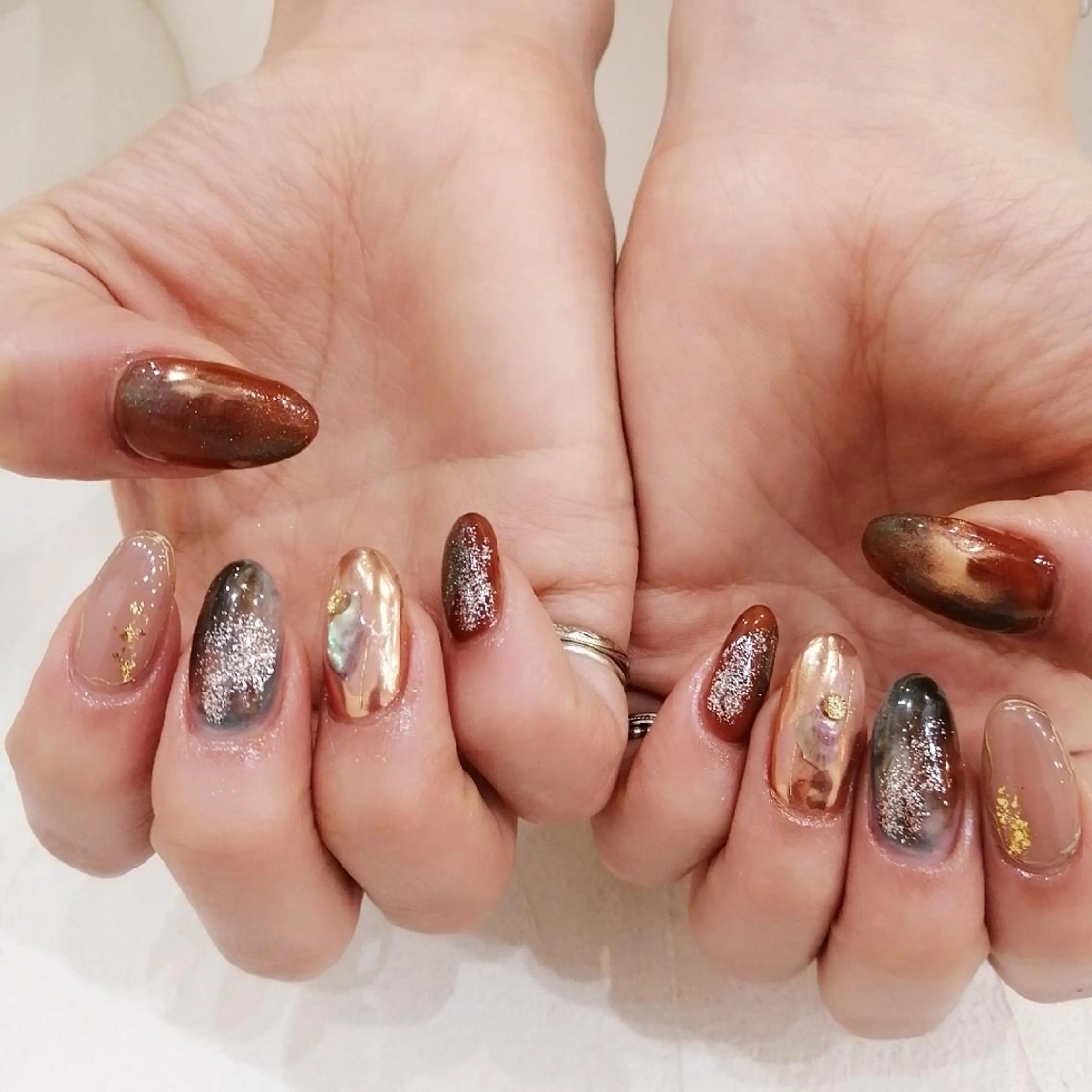 ネイル ニュアンスネイル I.プライベートネイルサロン所属・I.プライベート ネイルサロンの眉毛・アイブロウイメージ