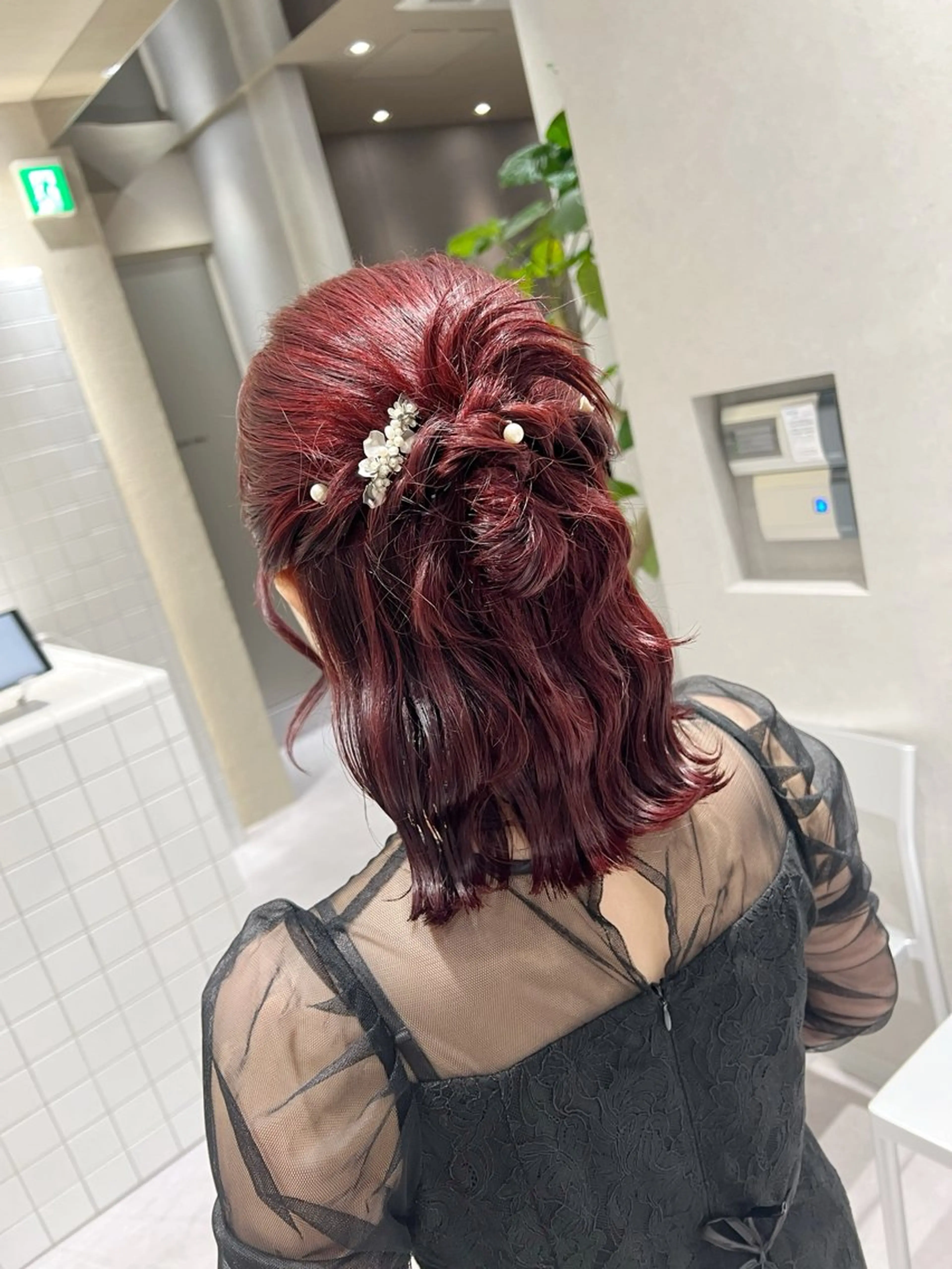 ミディアム カラー ヘアアレンジ 結婚式・ブライダル ヘアセット 新宿color🐝 AYAKA🌈💖のヘアスタイル