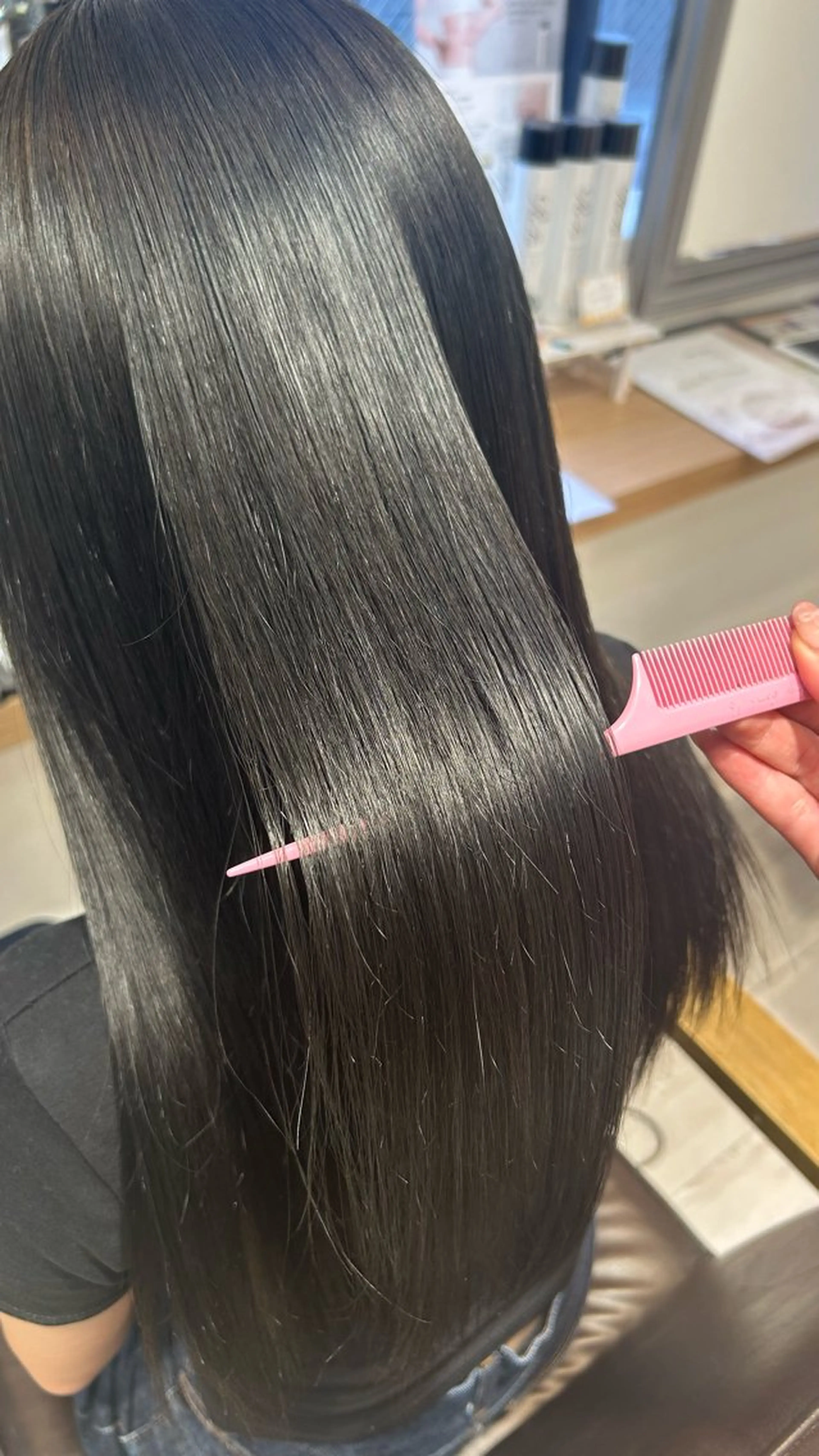 ロング カラー 黒髪 トリートメント ヘアカラー トリートメント まい🎀ピンク💝 透明感/髪質改善のヘアスタイル
