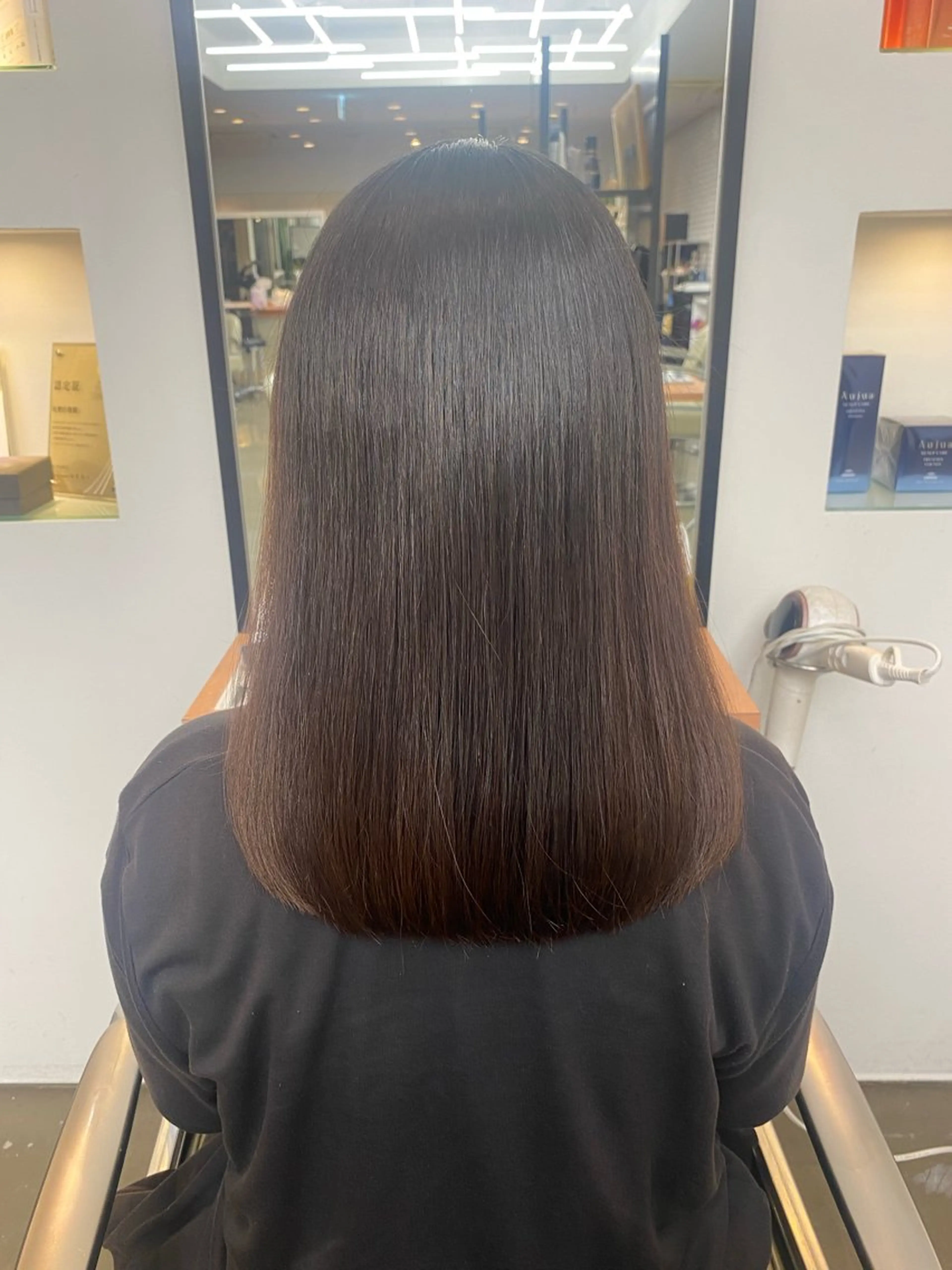 セミロング パーマ ヘアアレンジ ストレートパーマ 縮毛矯正 トリートメント DIFINOaoyama所属・🎧ayaka/ボブ /透明感カラー🩵のヘアスタイル