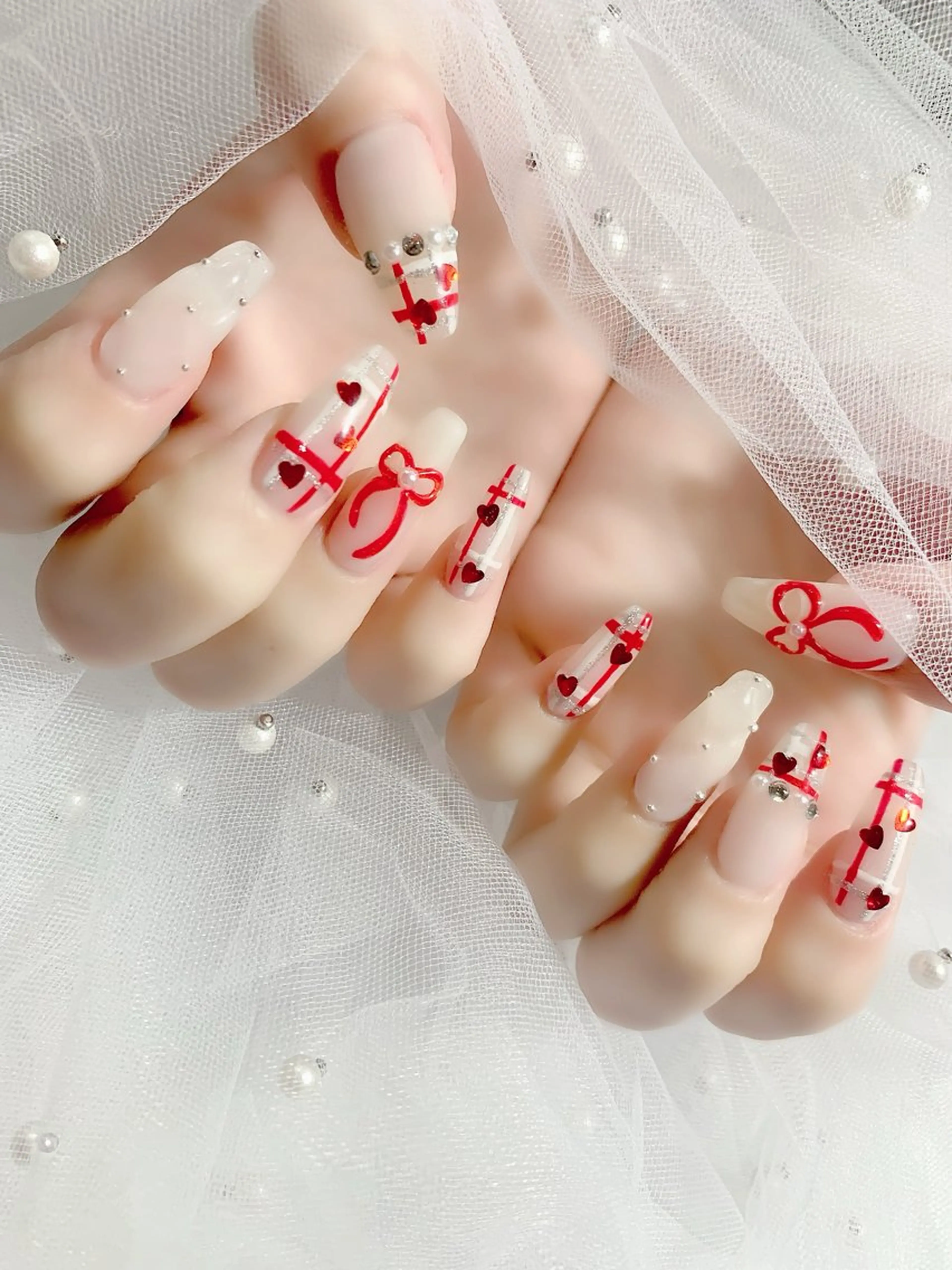 ネイル ハンドネイル ＫＥＩ nail🎀 ガーリーネイル🧸のネイルデザイン