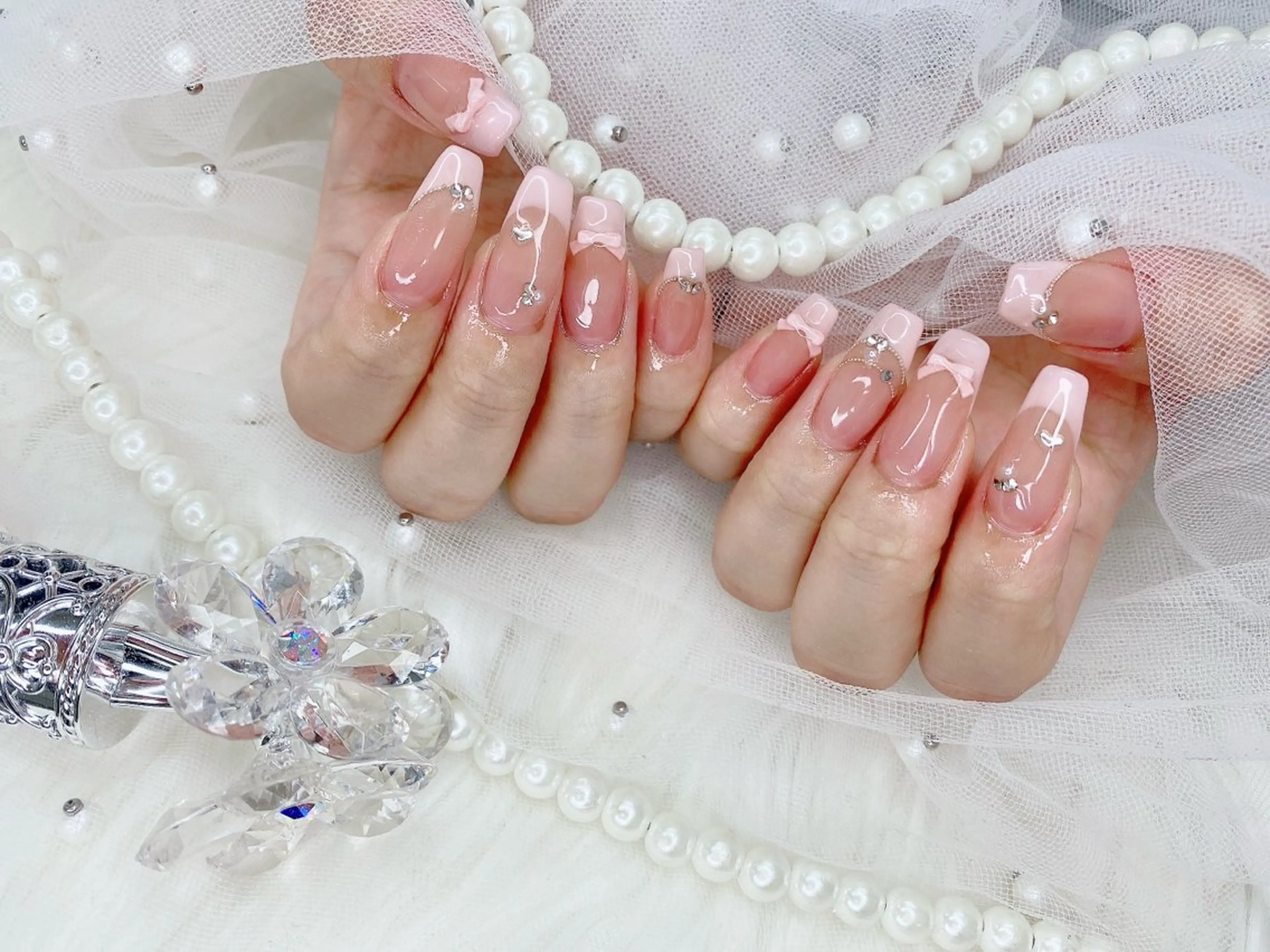 ネイル フレンチネイル リボン ハンドネイル フットネイル ハンドケア HARUKA 長堀橋のネイルデザイン