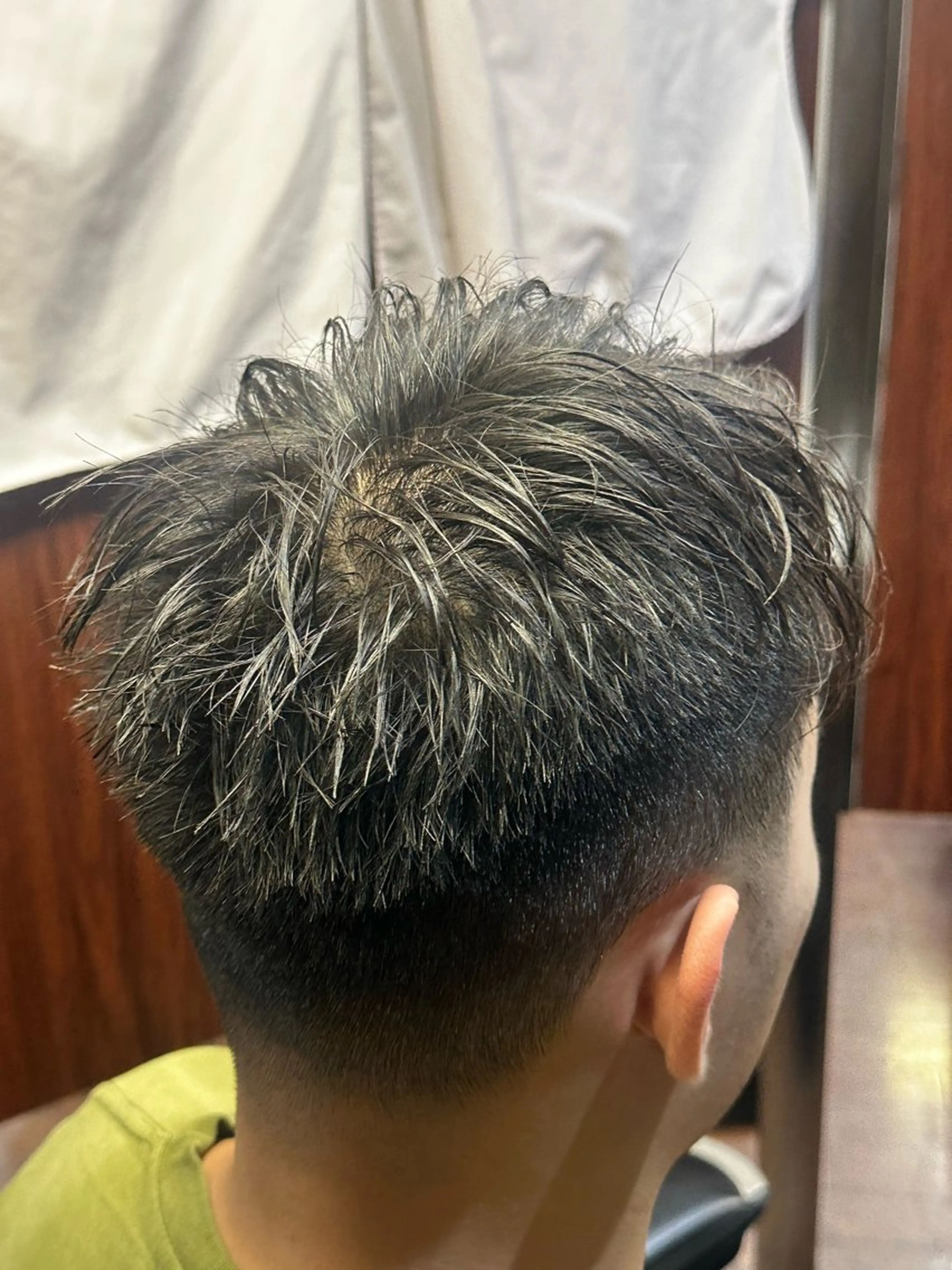 ショート メンズ ヒロ銀座 東京駅八重洲店所属・【メンズ専門】🔥 カミマンのヘアスタイル