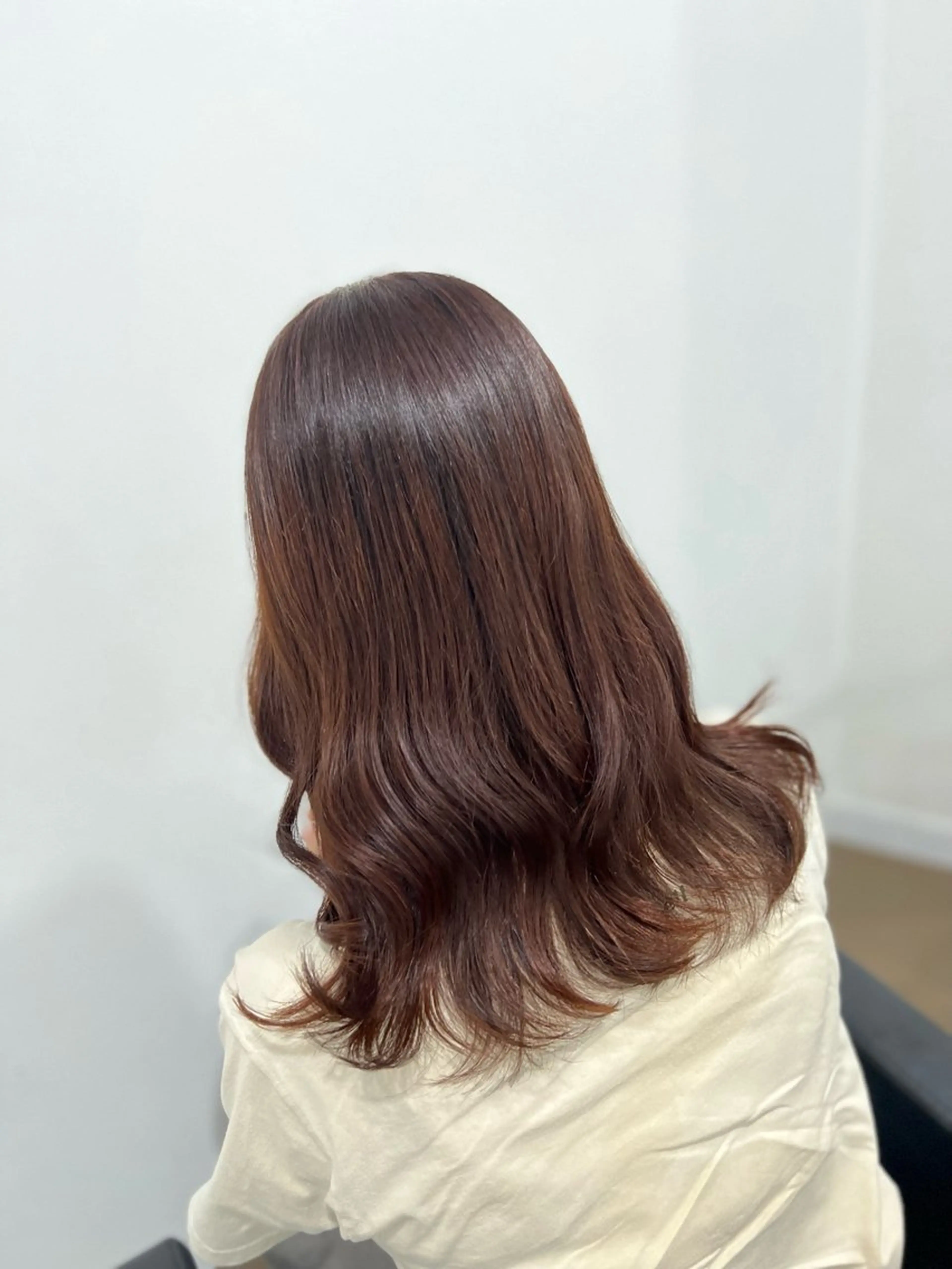 セミロング ボブ 顔まわりレイヤー ハイライト 髪質改善 韓国風ヘア 神戸ボブ✂️ ioe三宮/田 伸佳のヘアスタイル