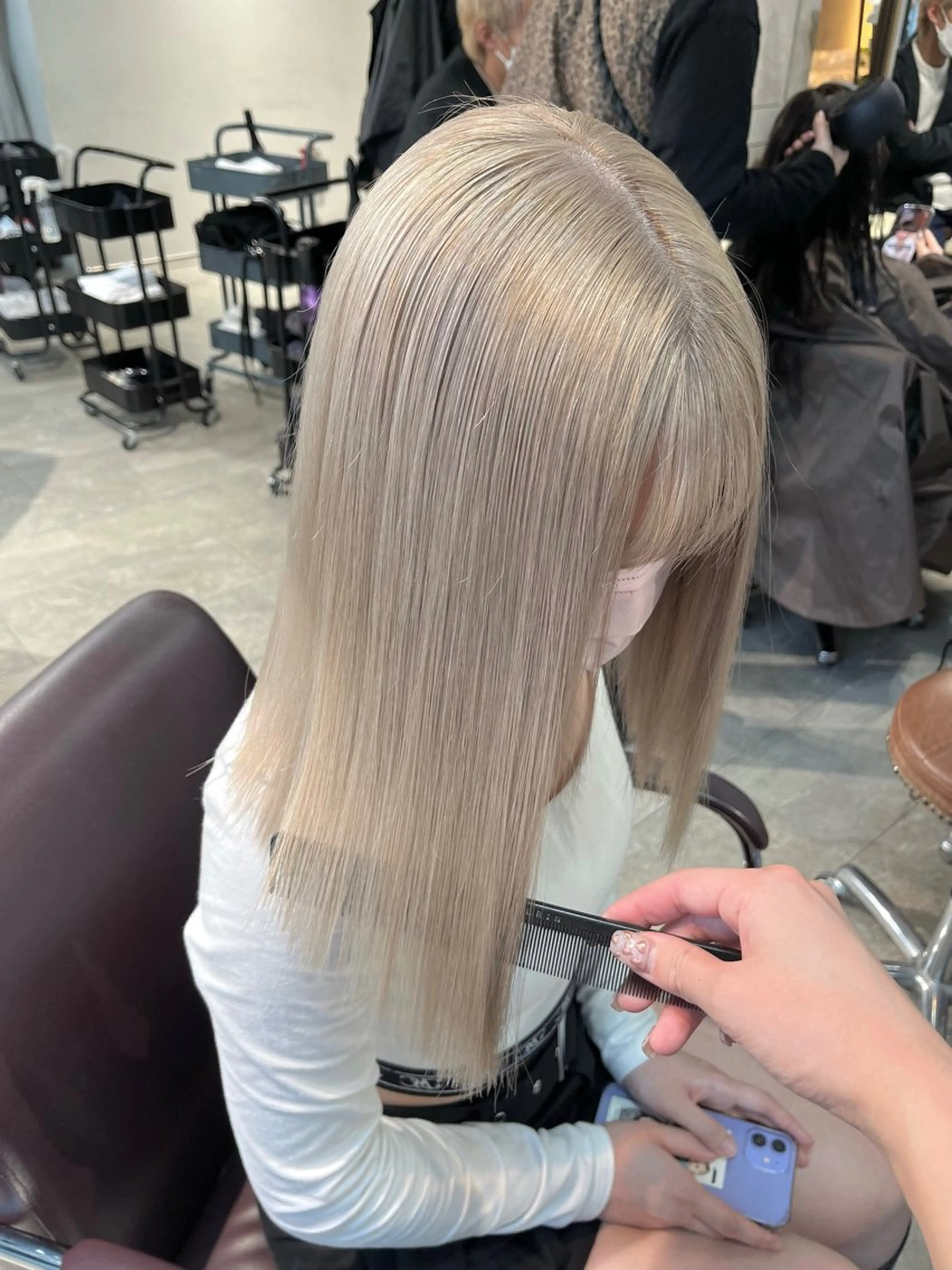 ミディアム カラー カット ヘアカラー トリートメント ヘアセット 💜ハイトーン💛 マジカルかいちゃんのヘアスタイル