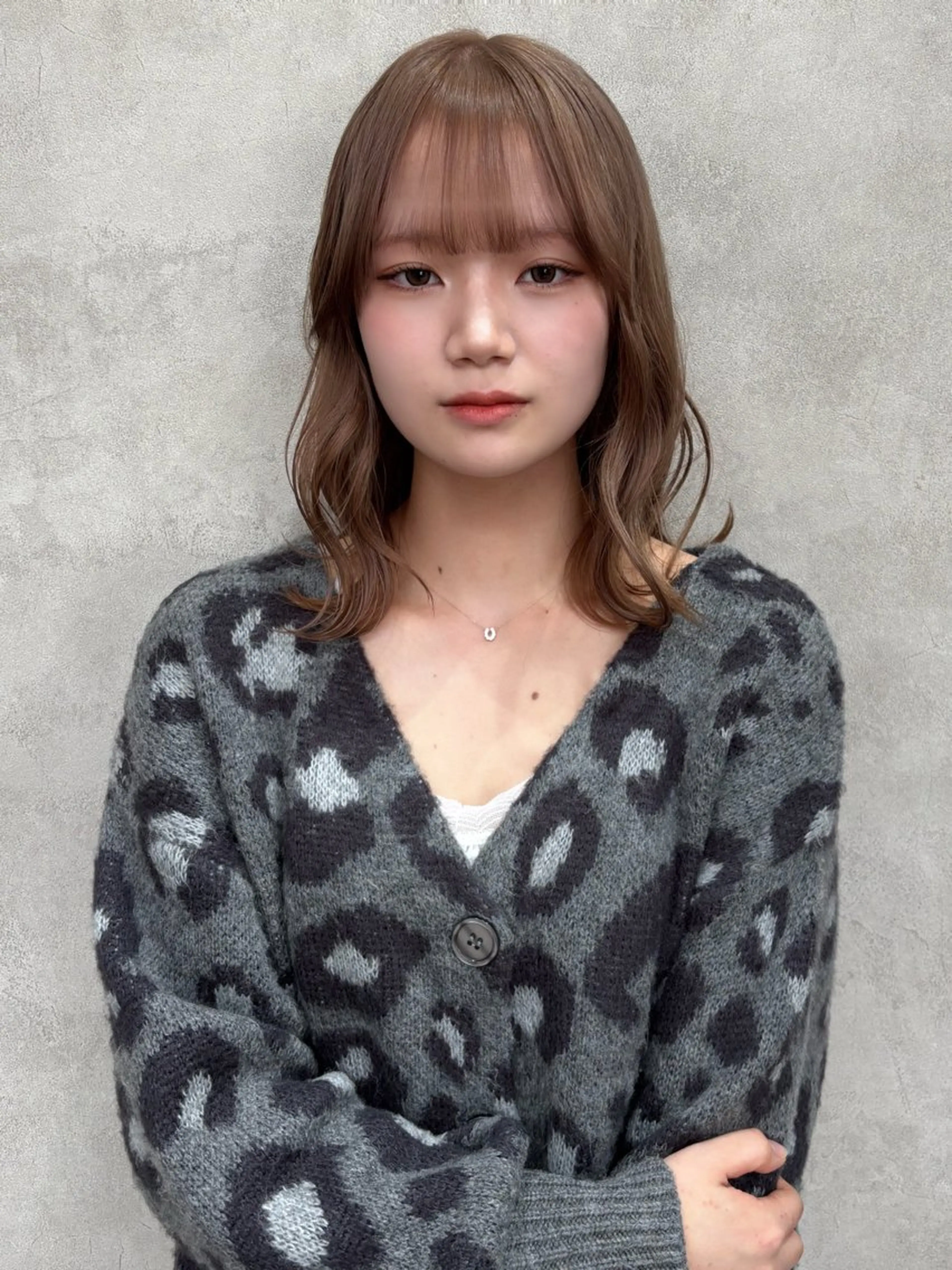 セミロング カラー ベージュカラー ブリーチ ミルクティーベージュ ヘアカラー 💎色落ち綺麗に白肌 ラベンダー💎りんのヘアスタイル