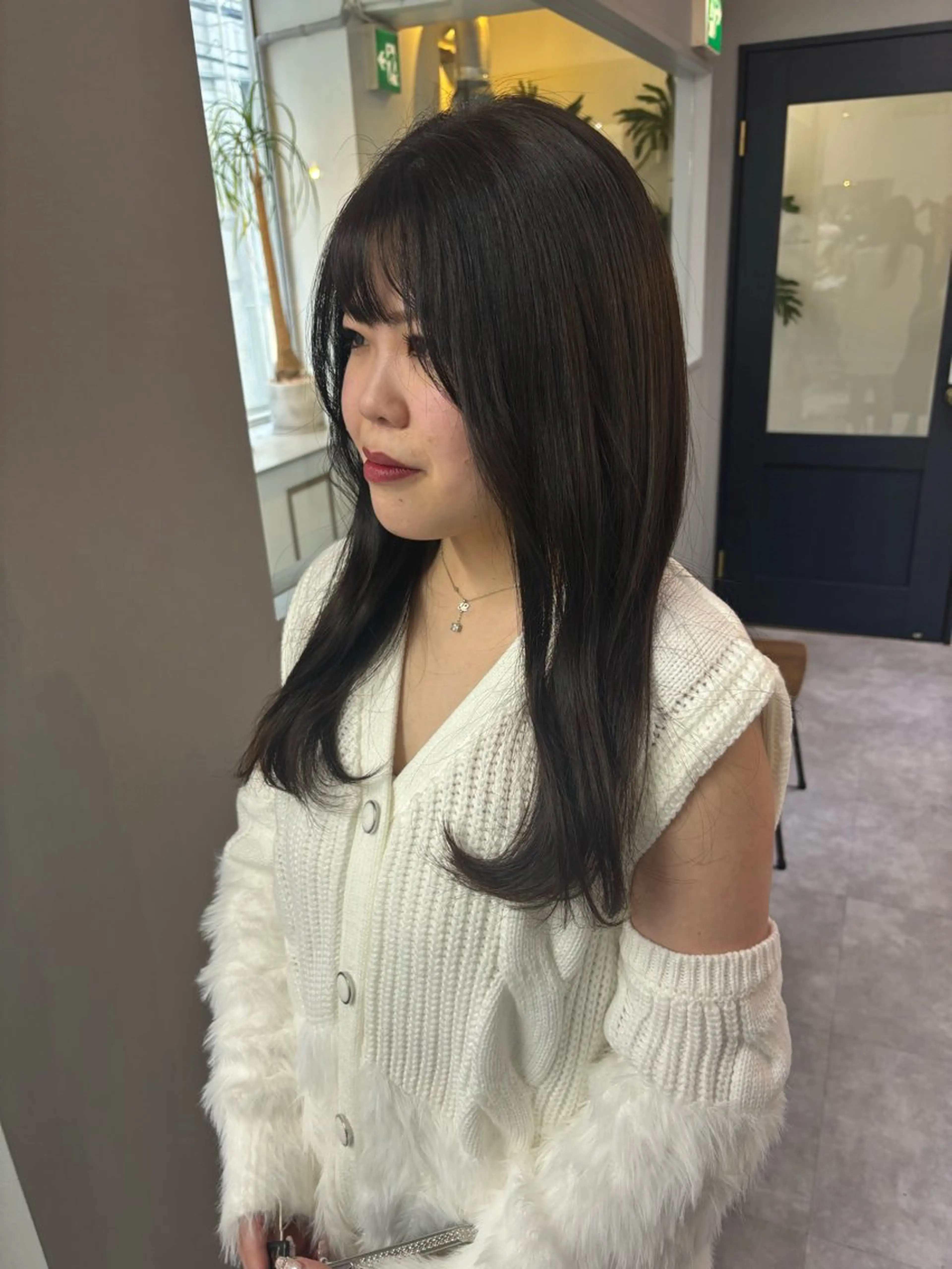 セミロング カラー きよはらちさき🍑 柔らかカラー🌱🫧のヘアスタイル