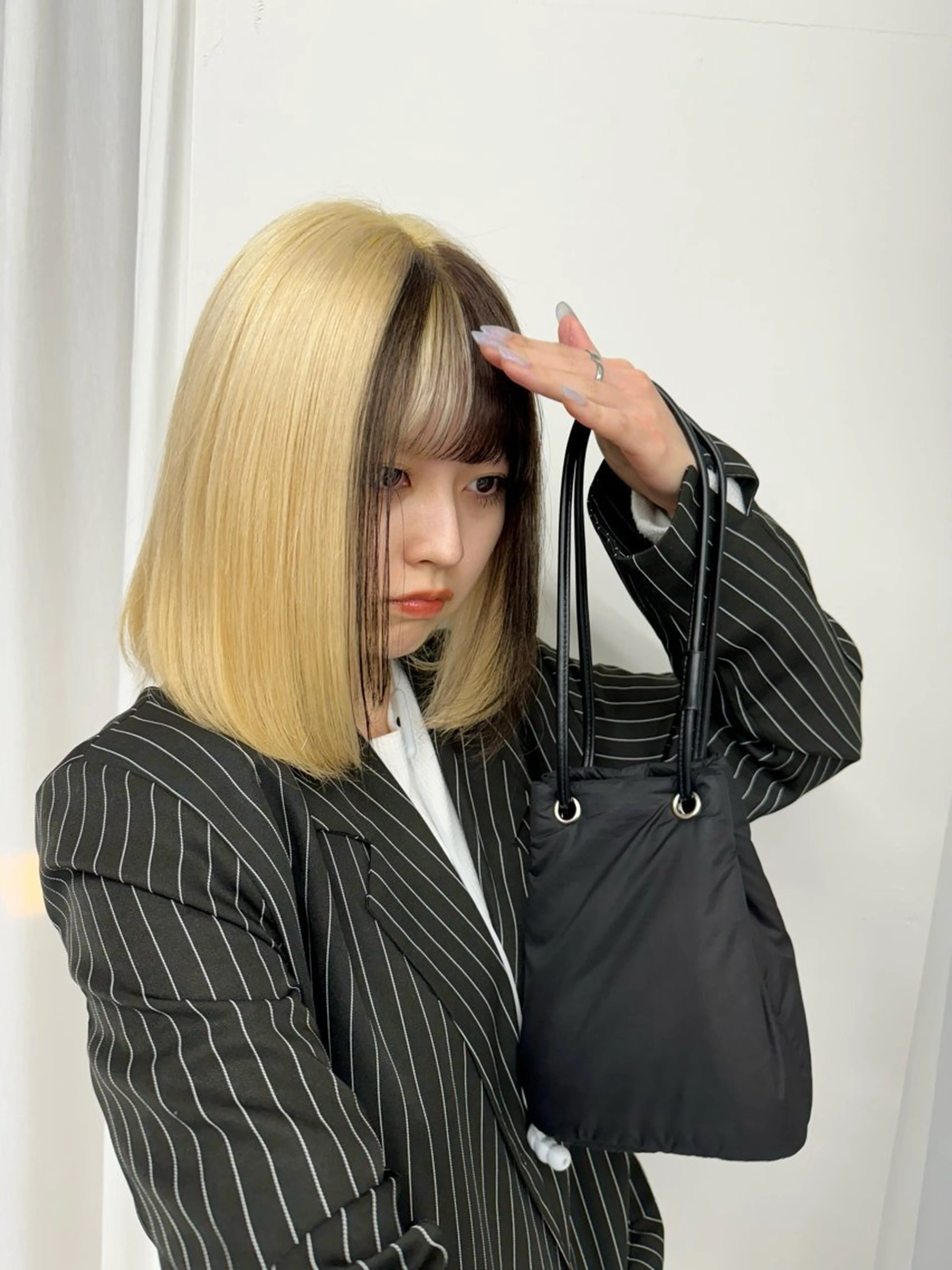 ミディアム カットモデル/ 吉本　彩夏のヘアスタイル