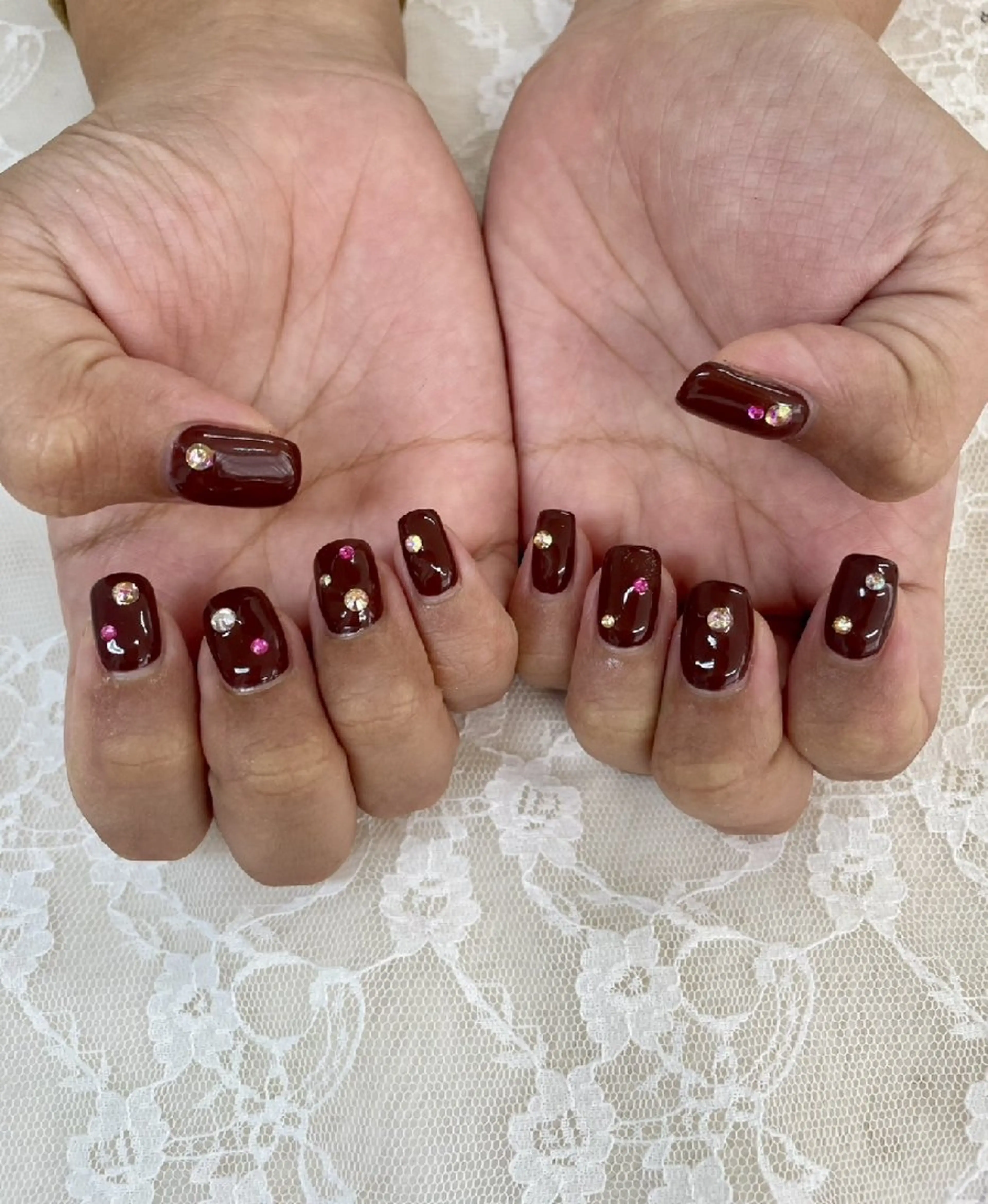 ネイル ストーンネイル ワンホンネイル ハンドネイル ハンドケア 心斎橋Salon Epokkuのネイルデザイン