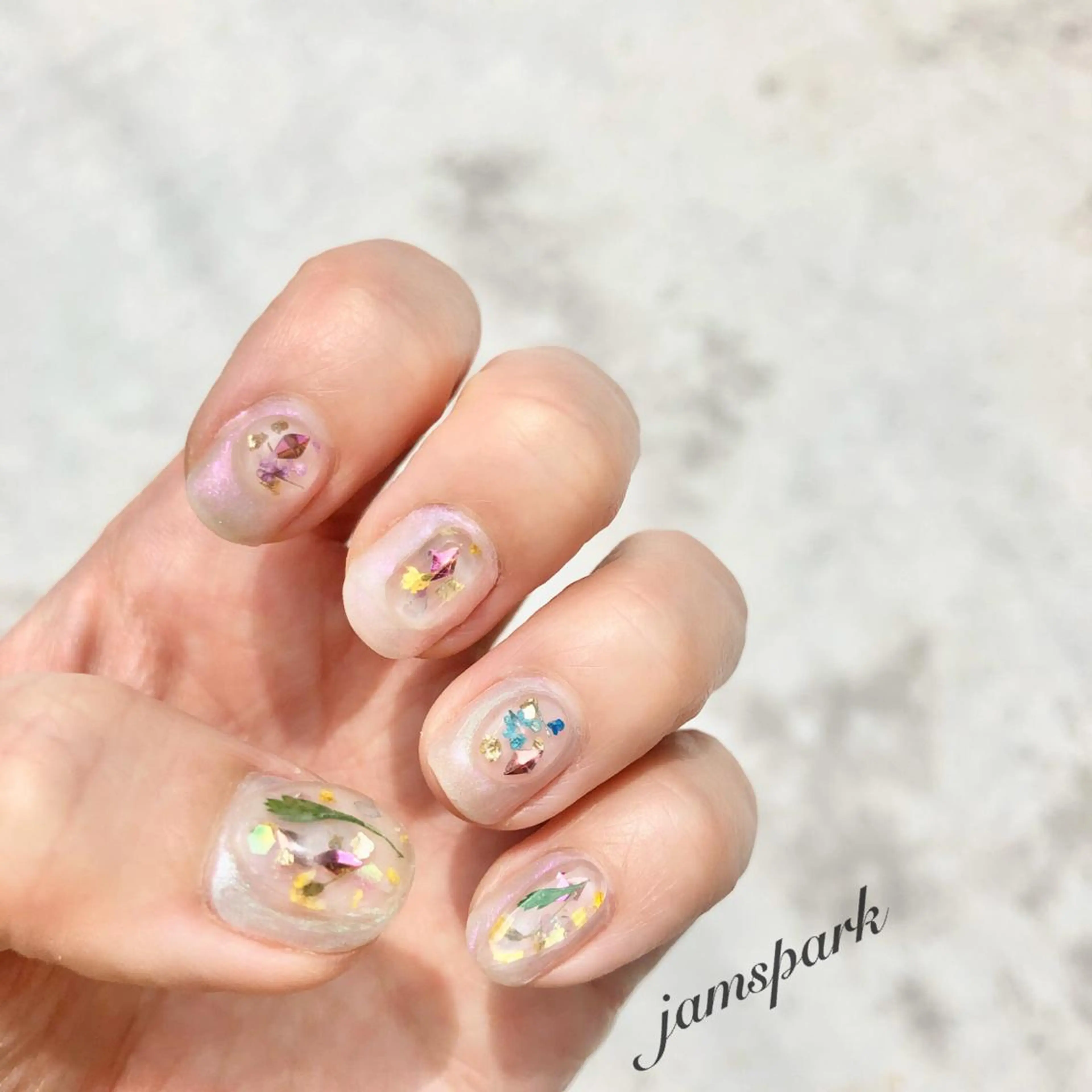 ネイル フラワーネイル ニュアンスネイル 春ネイル 夏ネイル ハンドネイル jamspark ✨のネイルデザイン