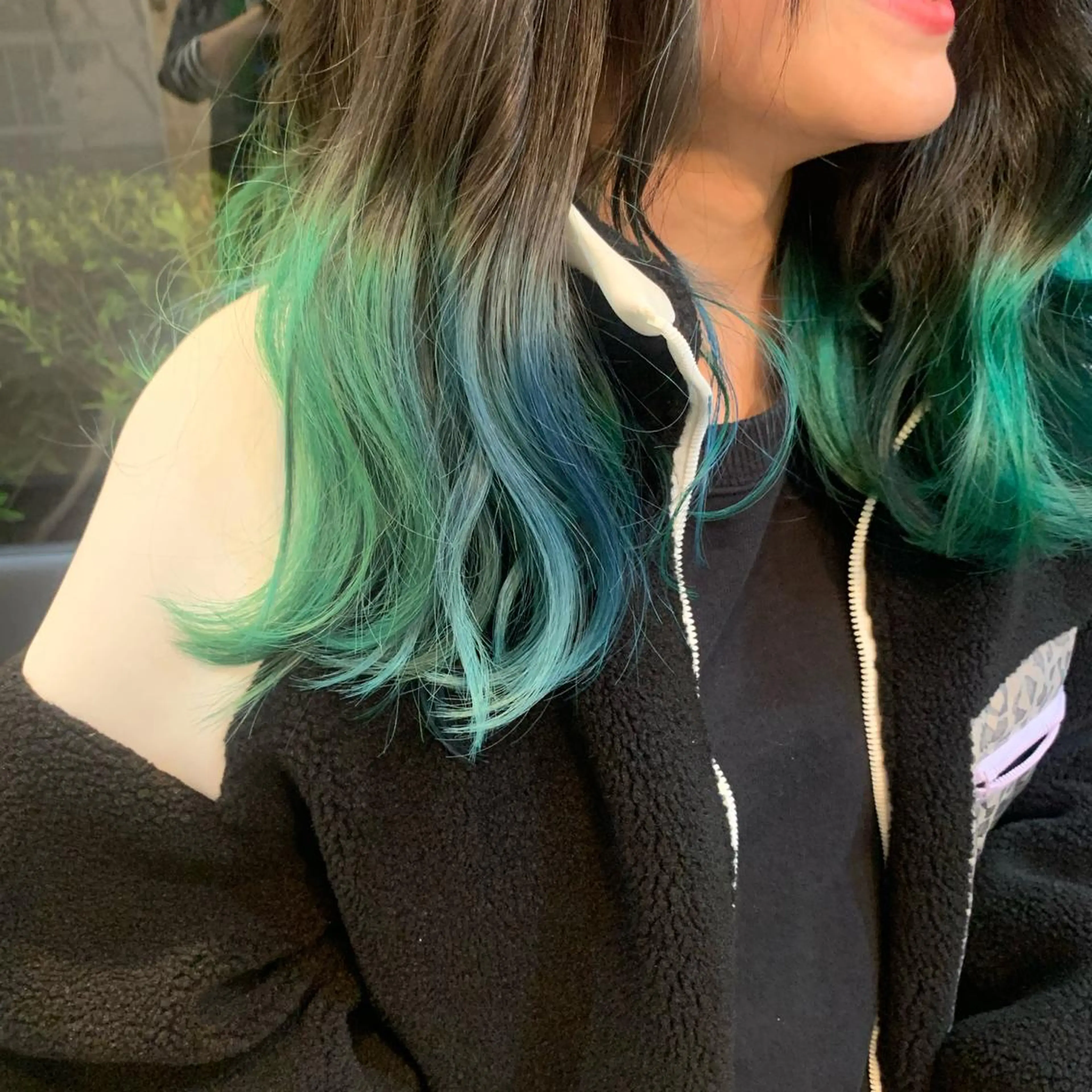 ロング カラー 🌈re-room EIKI🇰🇷のヘアスタイル