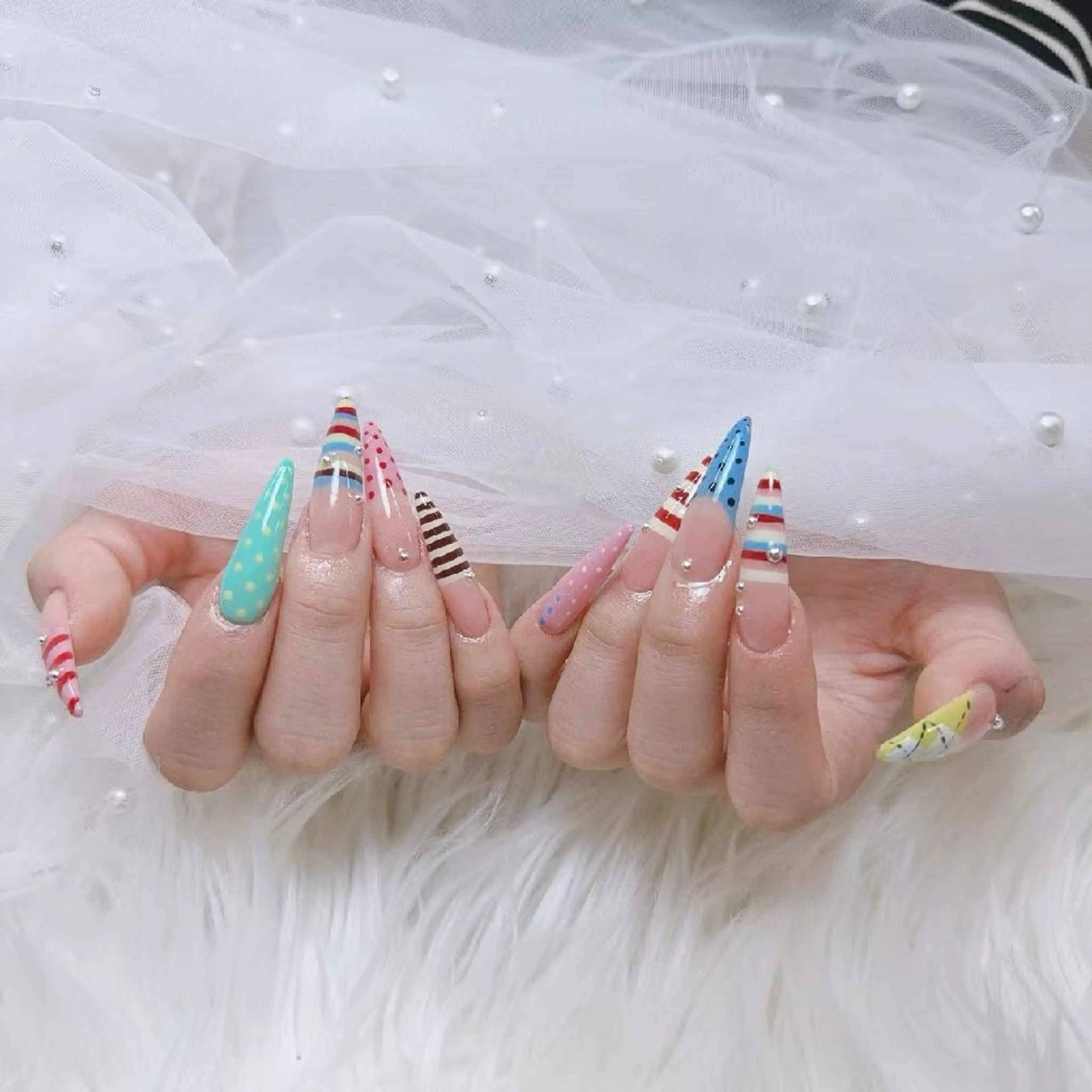 ネイル ENsalon AKIRAのネイルデザイン