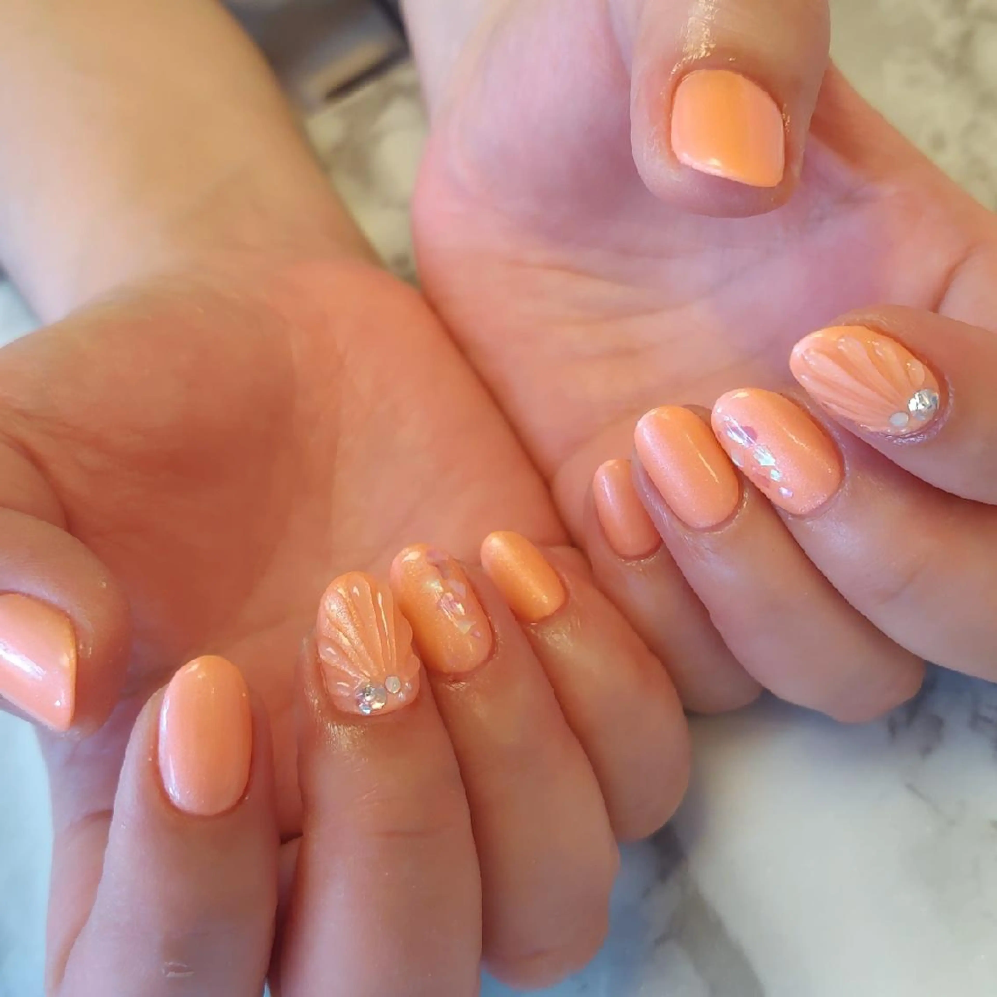 ネイル ジェヌインネイル 河内のネイルデザイン