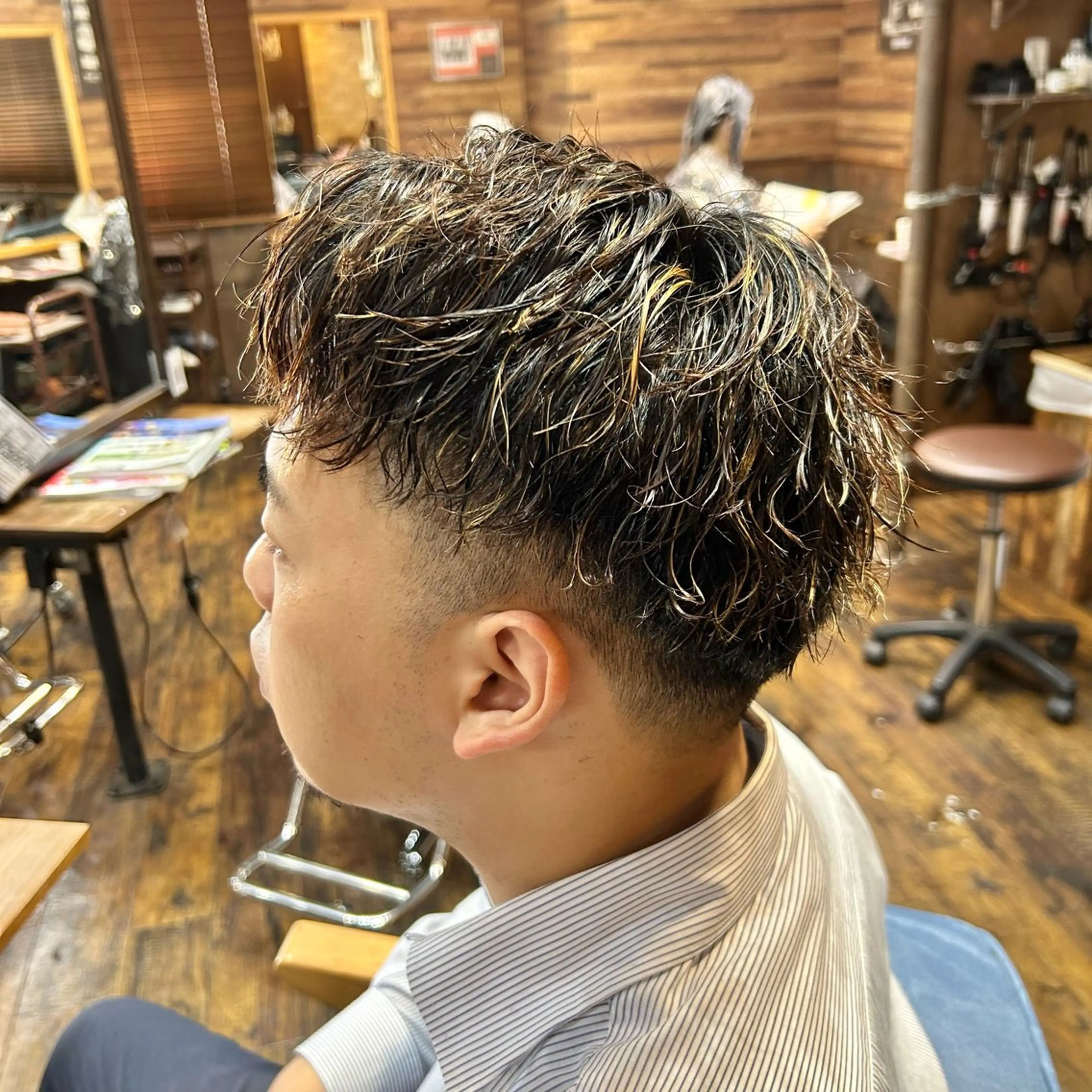 ショート カラー パーマ メンズ カット ヘアカラー パーマ トリートメント ツイスパ/メンズ特化 🦋𝑺𝑶𝑵𝑬の眉毛・アイブロウイメージ