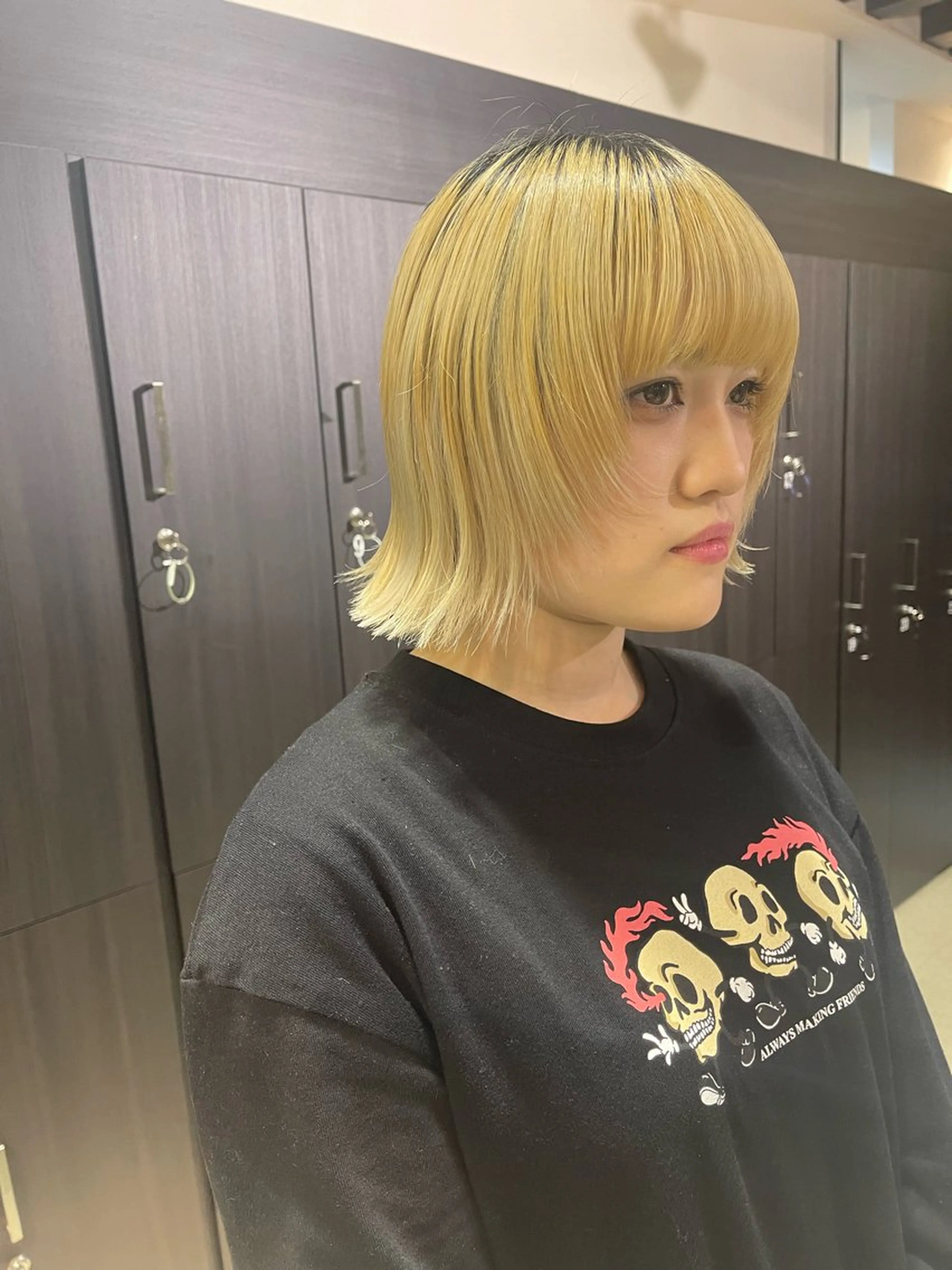 ミディアム 切りっぱなしボブ ボブ ウルフカット アトム/ウルフ パーマ/レイヤーのヘアスタイル