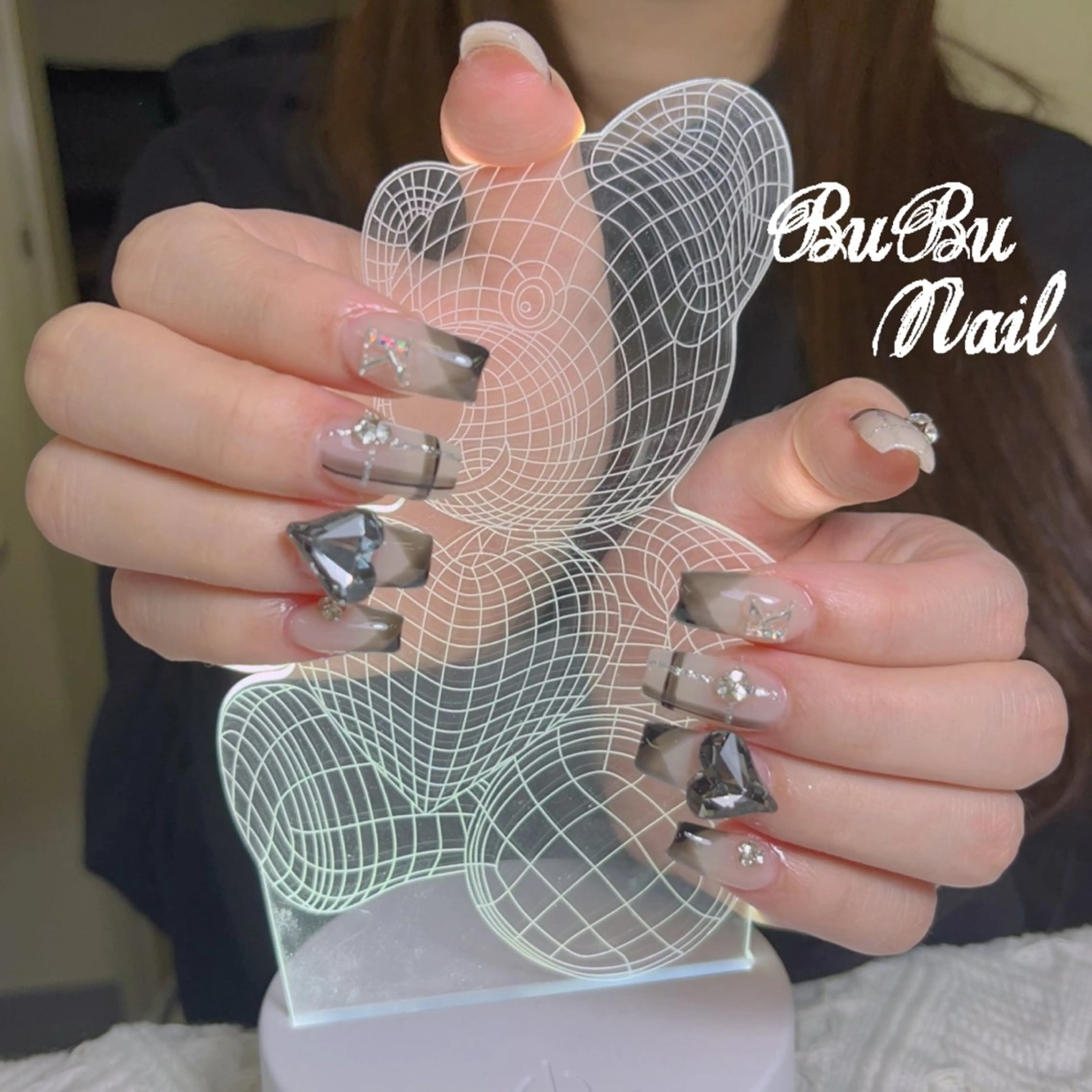 ネイル bubu nail salon所属・BuBu Nail渋谷桜ヶ丘のネイルデザイン
