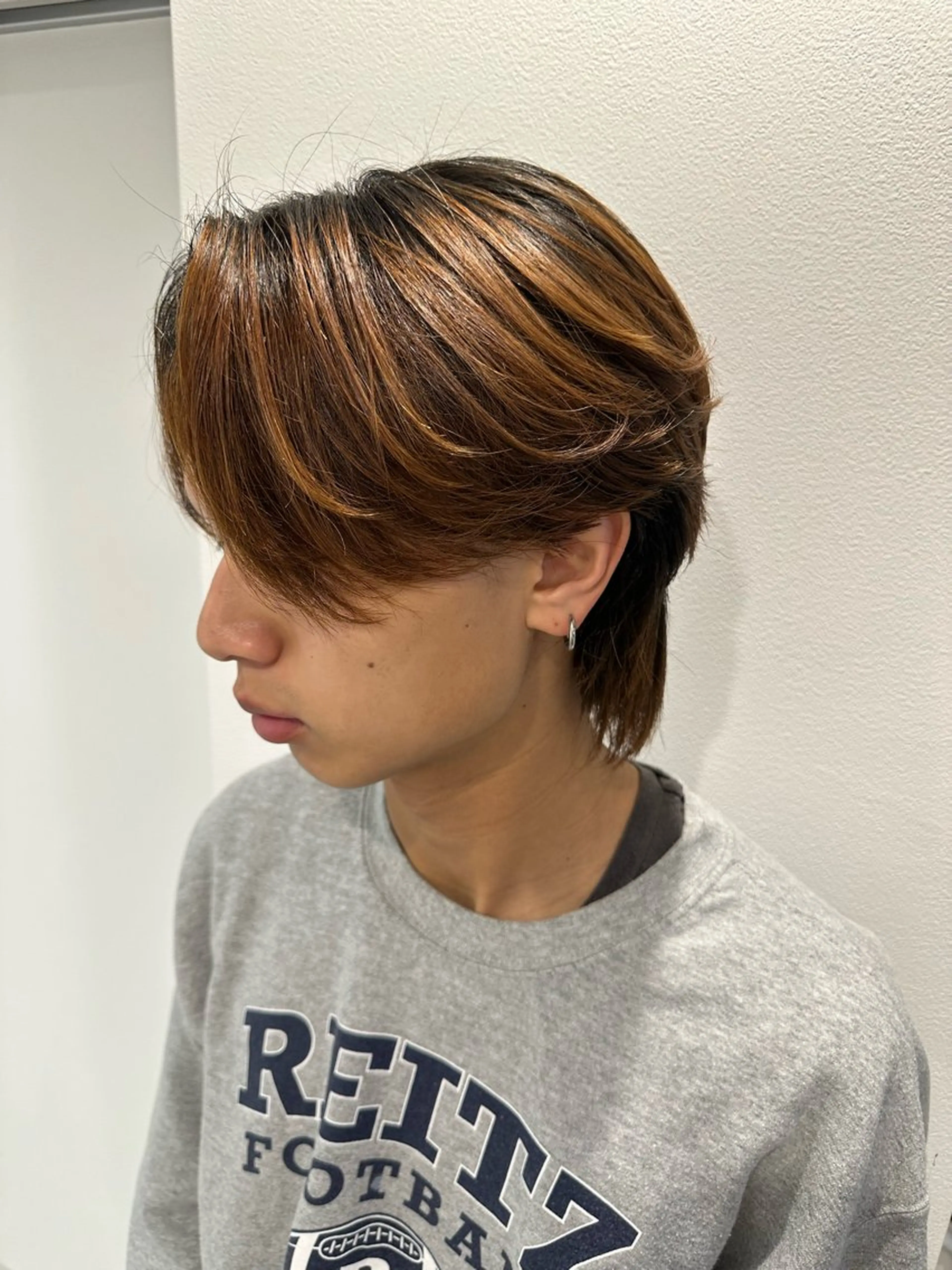 ミディアム パーマ メンズ ミディアムパーマ メンズパーマ ニュアンスパーマ カット パーマ Gray by NYNYのヘアスタイル