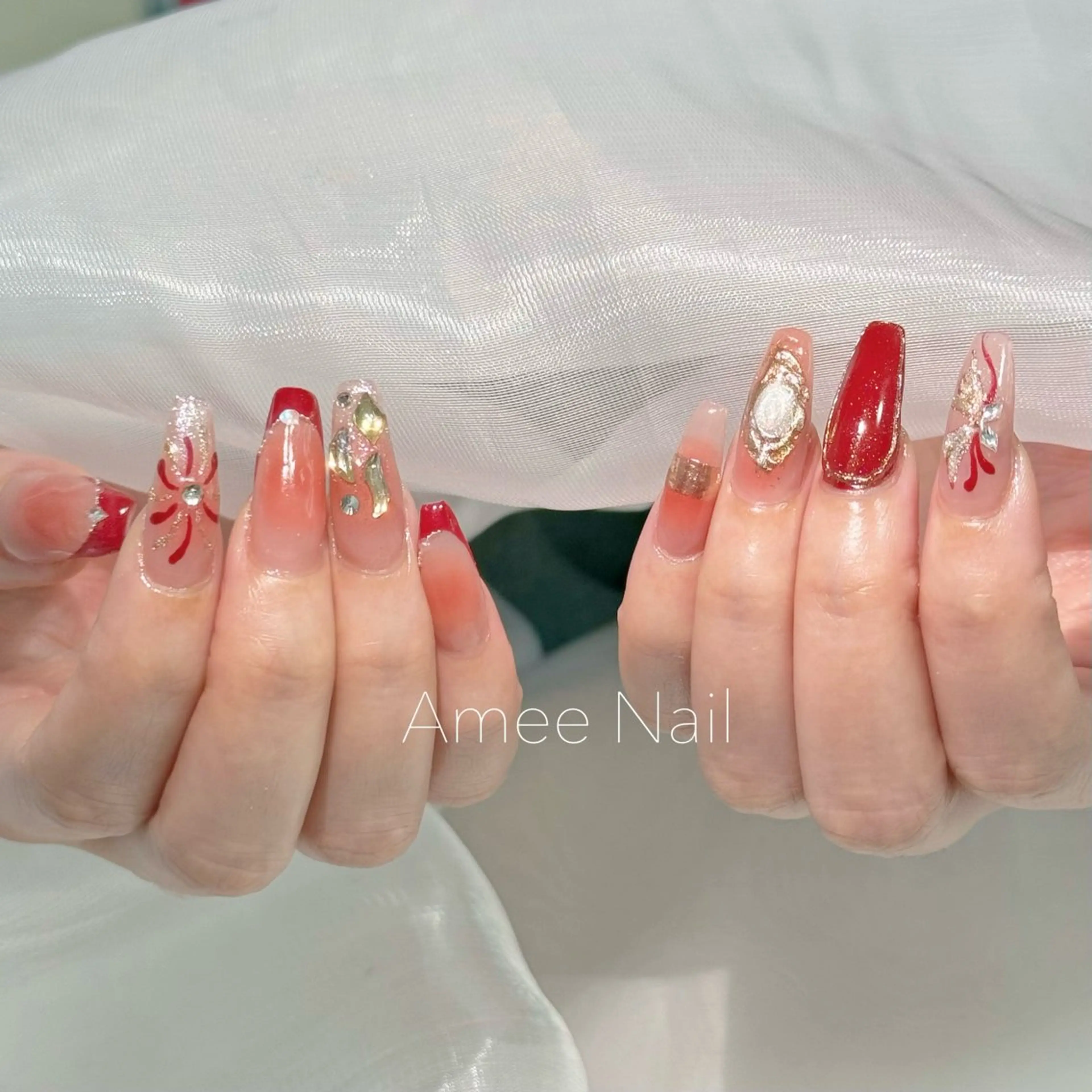 ネイル 成人式 ロングネイル マグネットネイル 大理石ネイル(マーブル) リボン ハンドネイル Amee Nailsalonのネイルデザイン