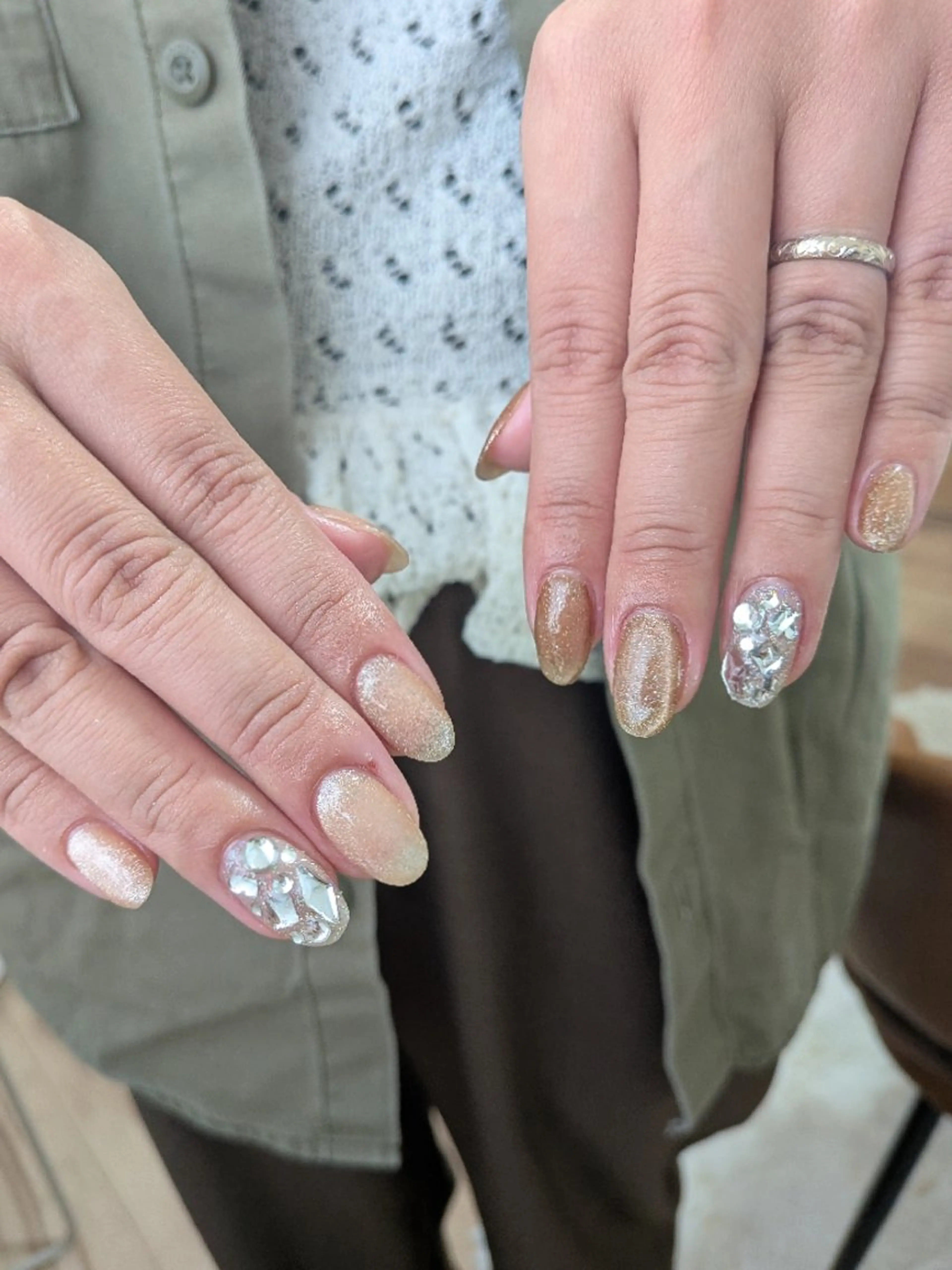 ネイル 持ち込み ハンドネイル カラフルツメコ 伊藤のネイルデザイン