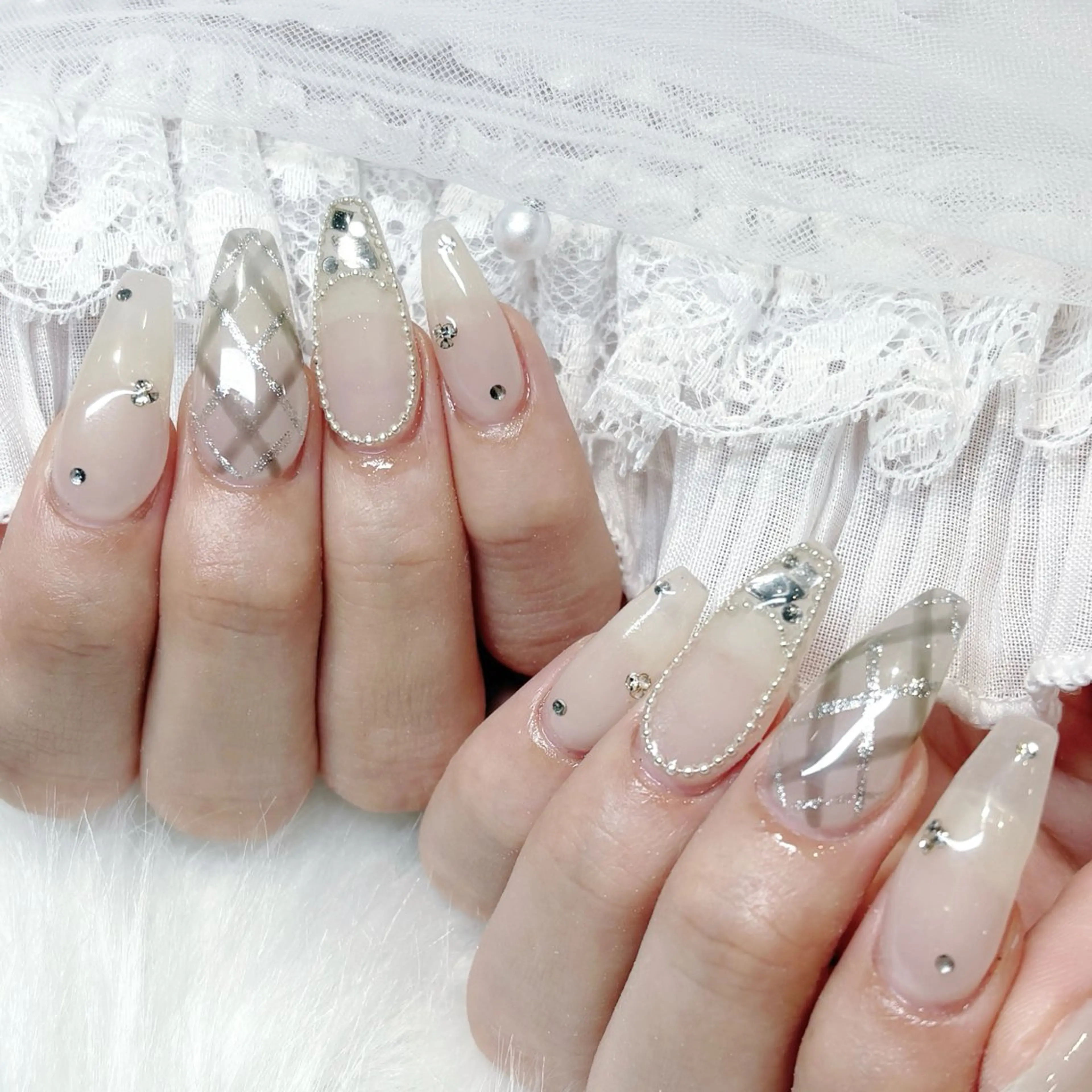 ネイル moca心斎橋店 Risaのネイルデザイン