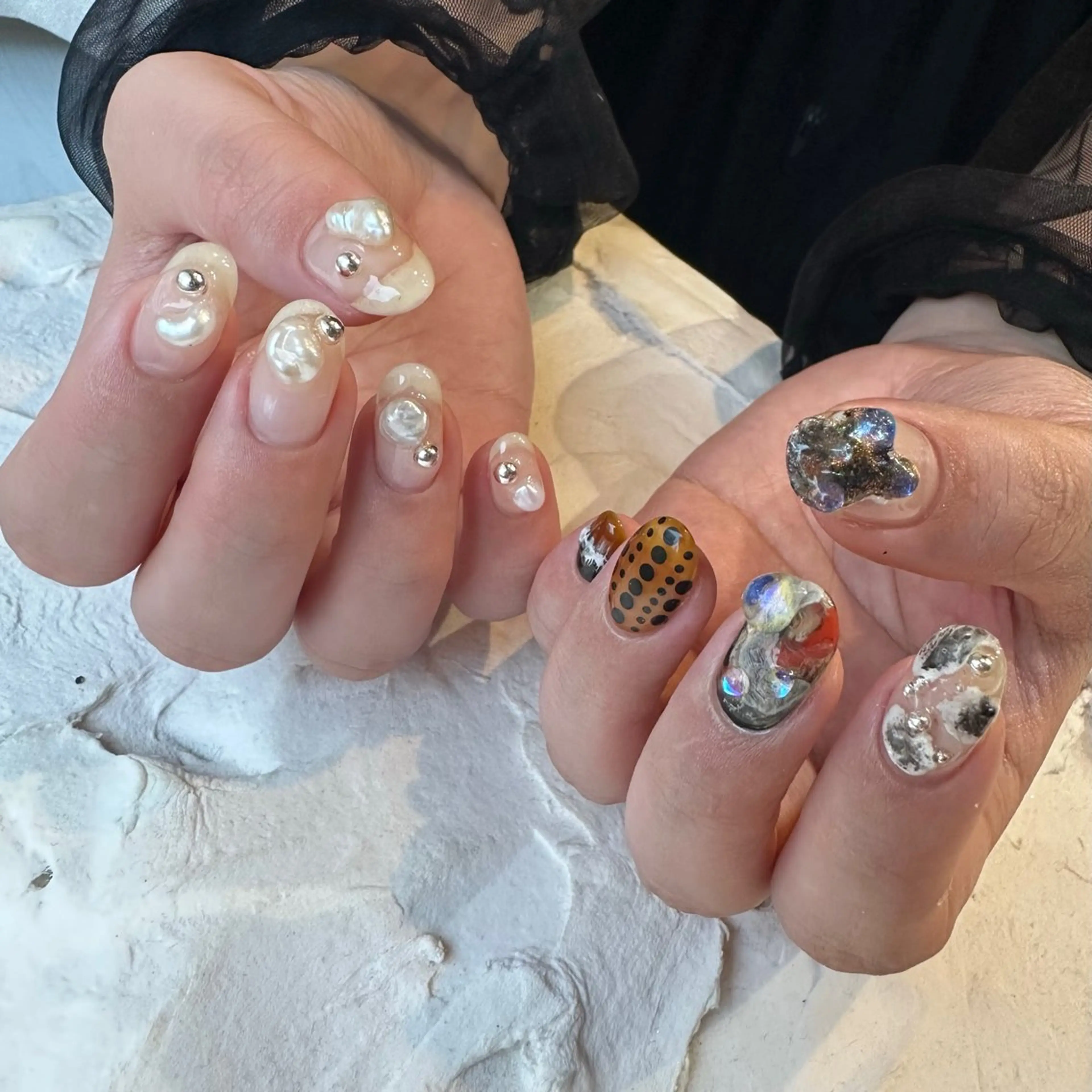 ネイル マグネットネイル ニュアンスネイル ハンドネイル Natsuko 🐥のネイルデザイン