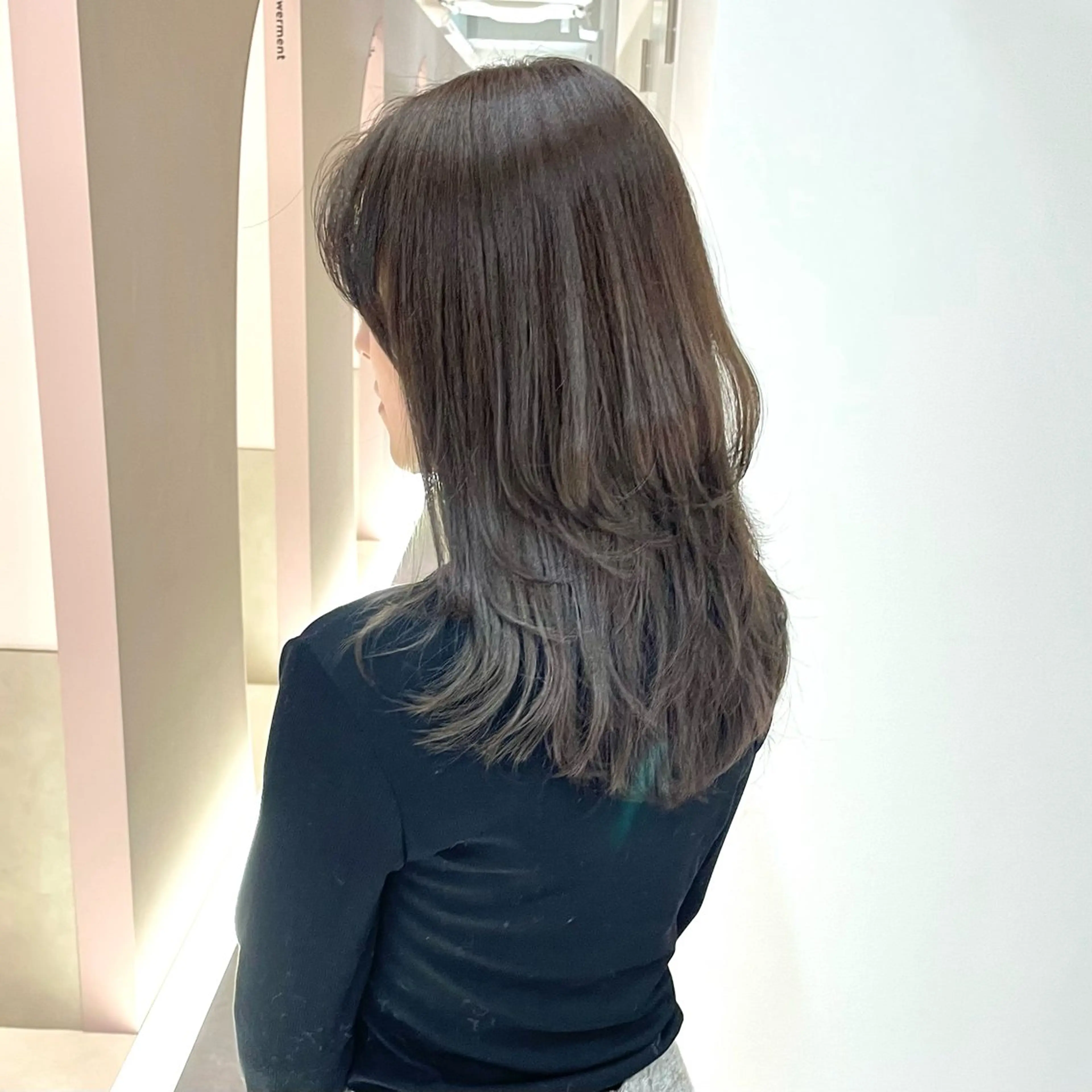ミディアム カラー グレージュ カット ヘアカラー トリートメント 髪質改善水素TR× レイヤーカット/熊澤のヘアスタイル