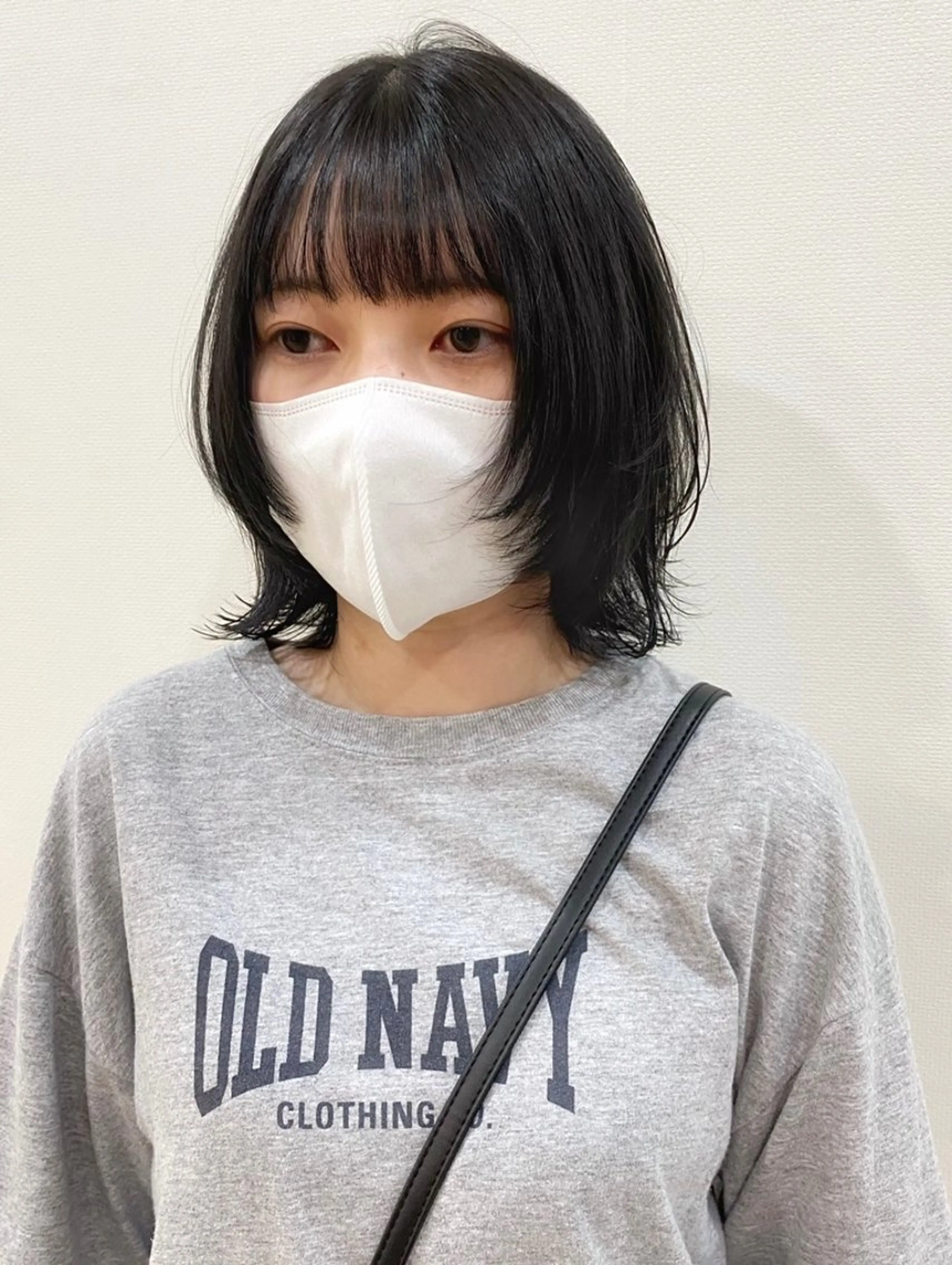 ミディアム カラー ダークグレー レイヤーカット ウルフカット erika /韓国ヘアのヘアスタイル