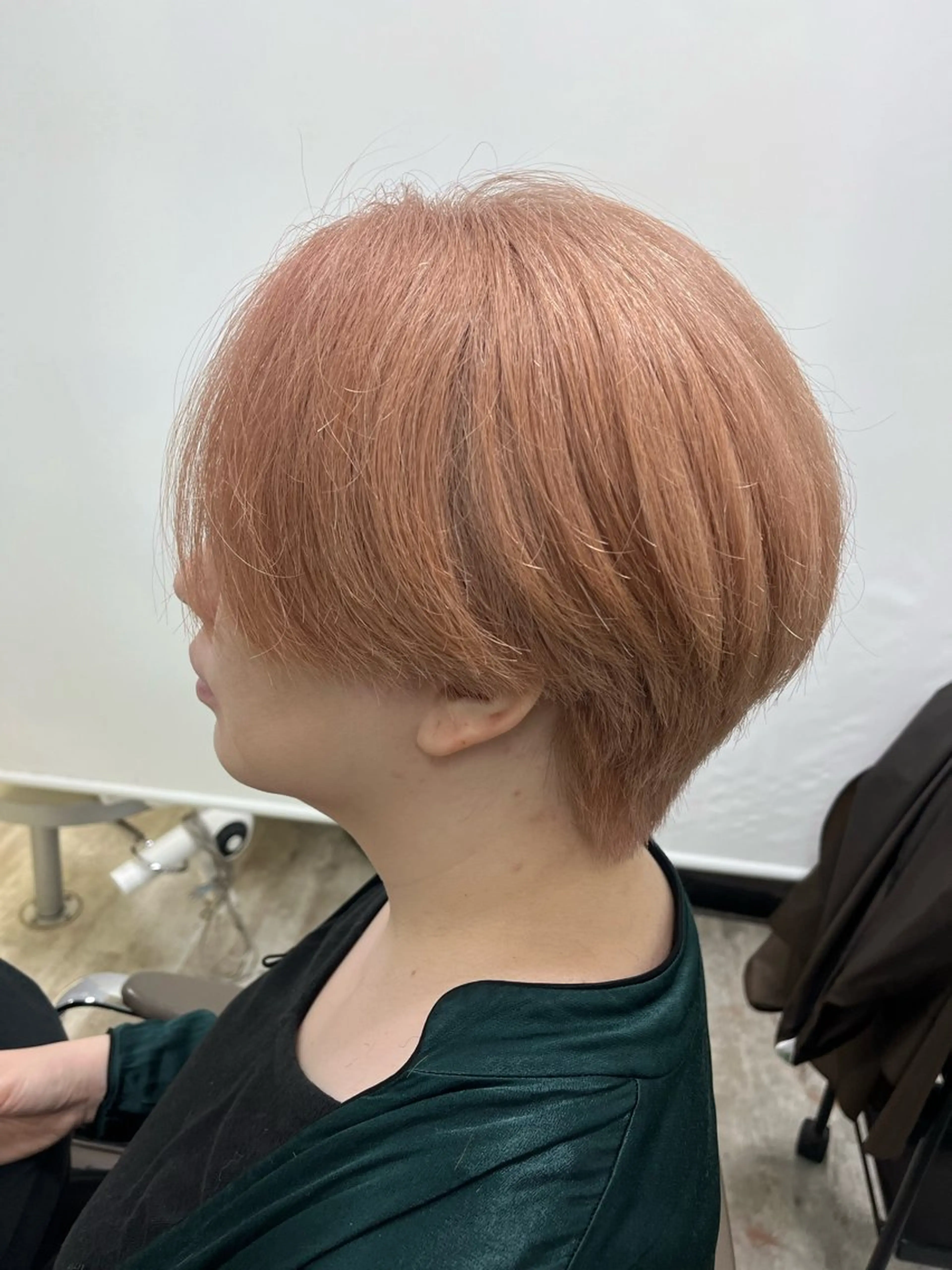 ショート カラー 【北千住】🌈韓国風 レイヤー✨小顔カットのヘアスタイル