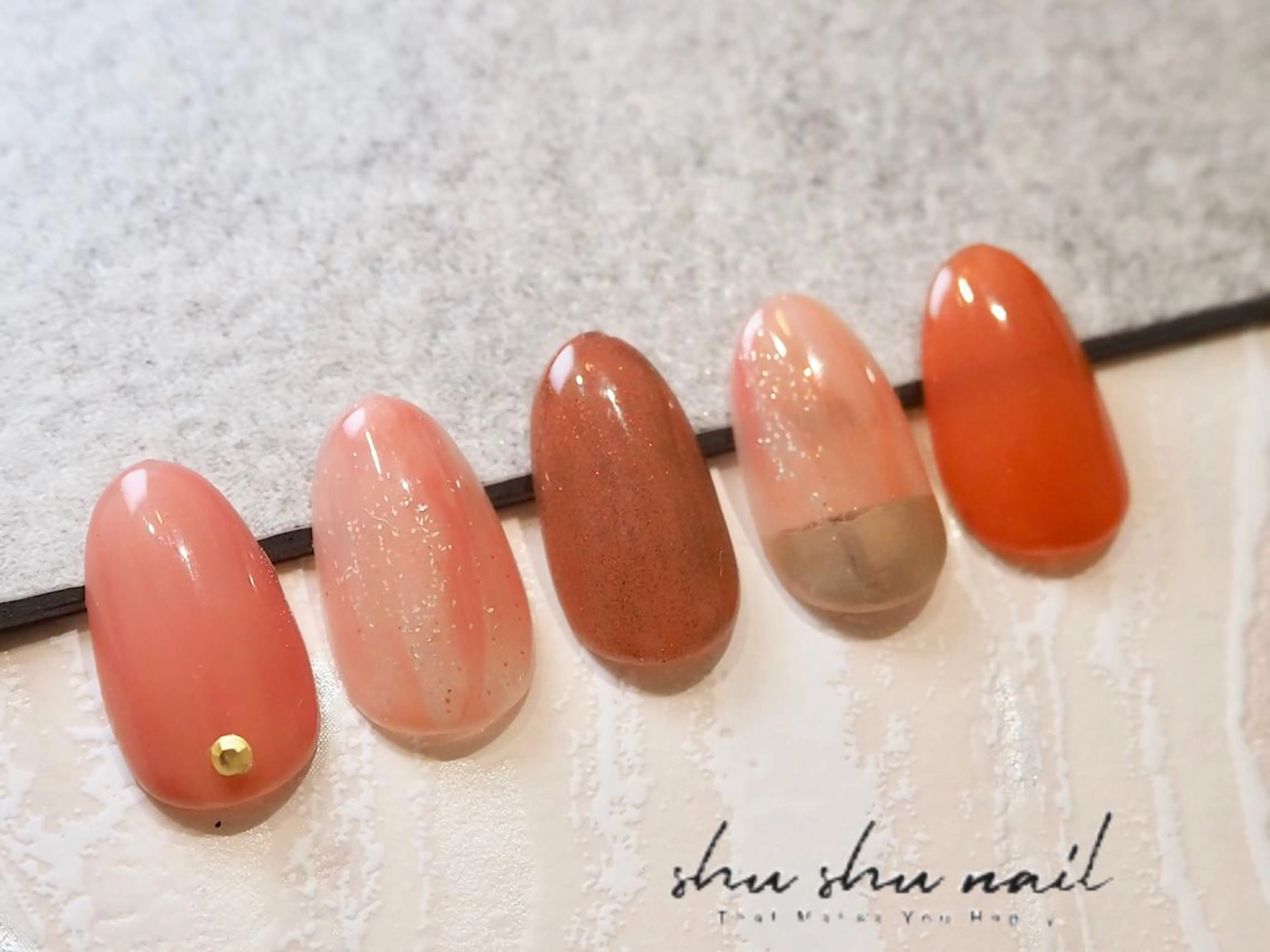 ネイル ミラーネイル ニュアンスネイル shushunail所属・和田 周子のネイルデザイン