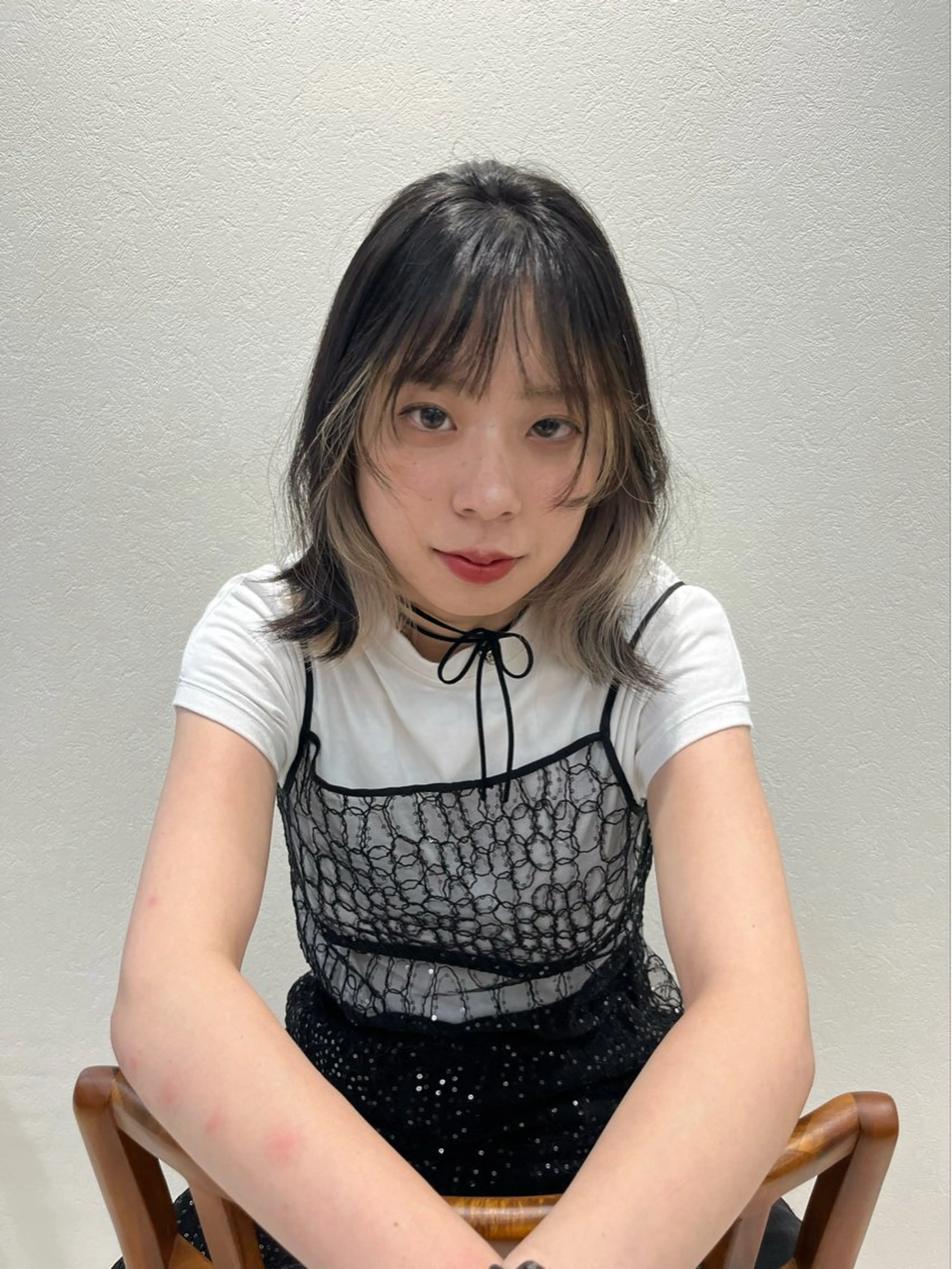 ミディアム カラー ベージュカラー ブラウンカラー インナーカラー ホワイトベージュ レイヤーカット/ カラー/ko-noのヘアスタイル