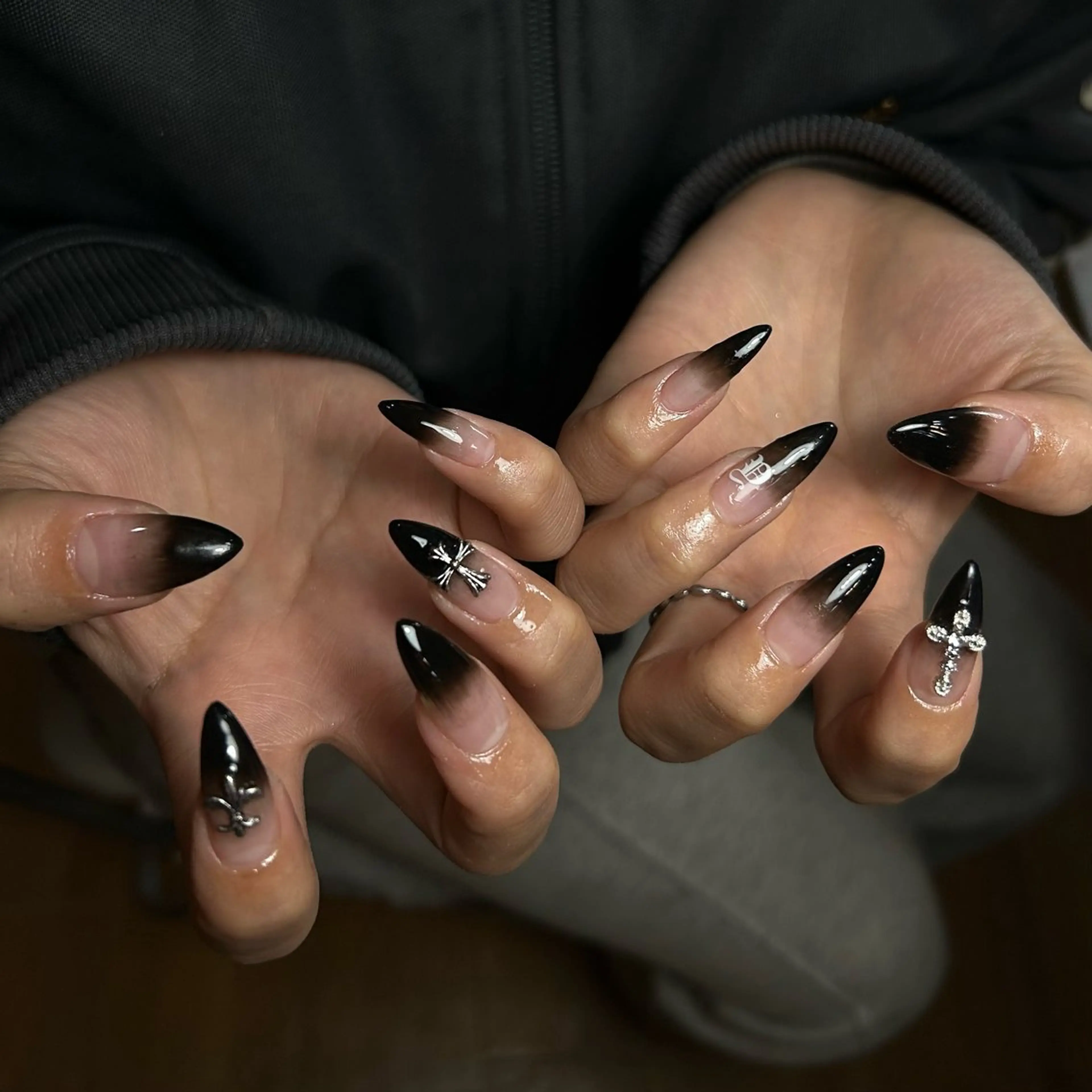 ネイル ハンドネイル ⟡.·coco⟡.· 1月予約受付中のネイルデザイン