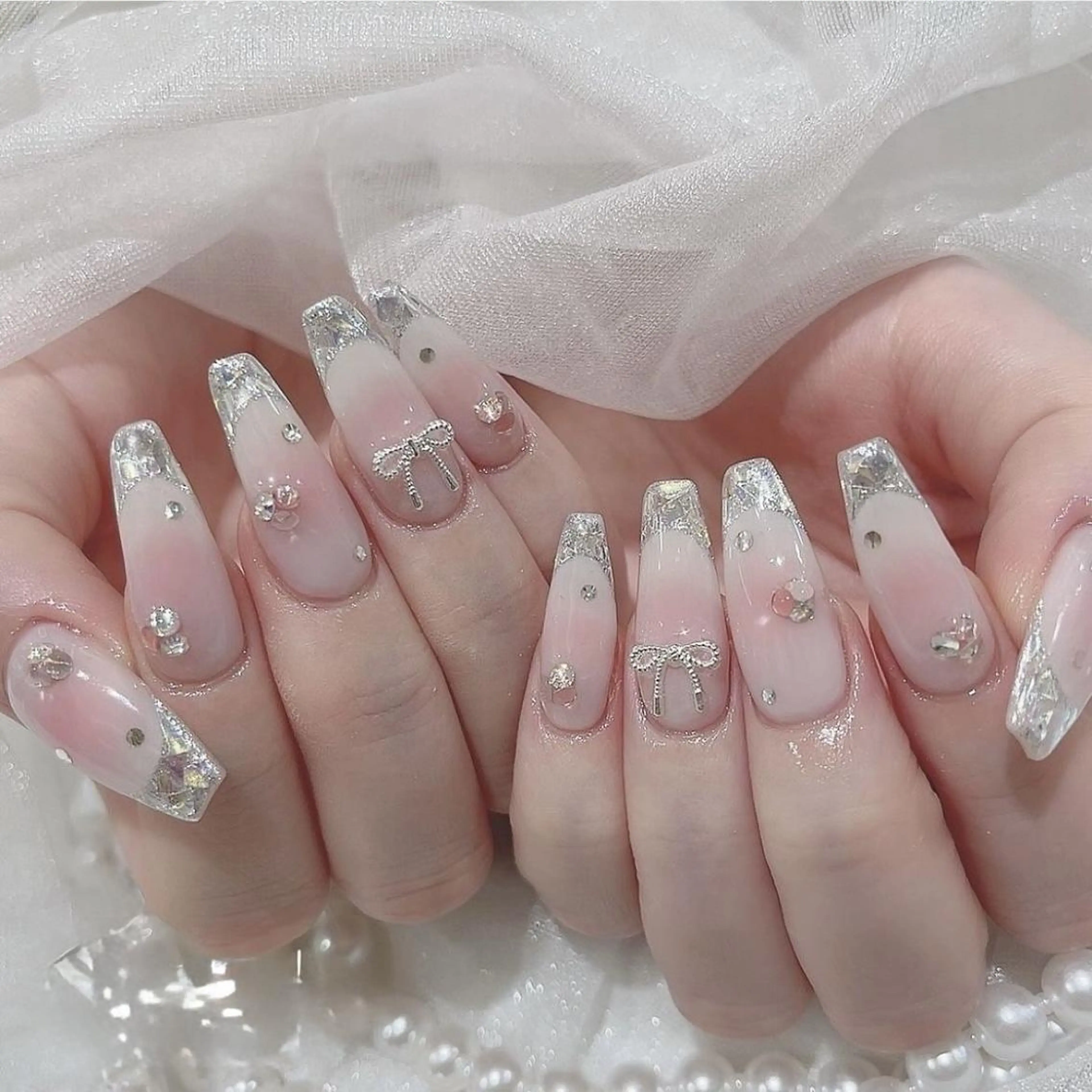 ネイル 長さ出し フレンチネイル グラデーション 卒業式 マグネットネイル ハンドネイル MIHANA SAKURAのネイルデザイン