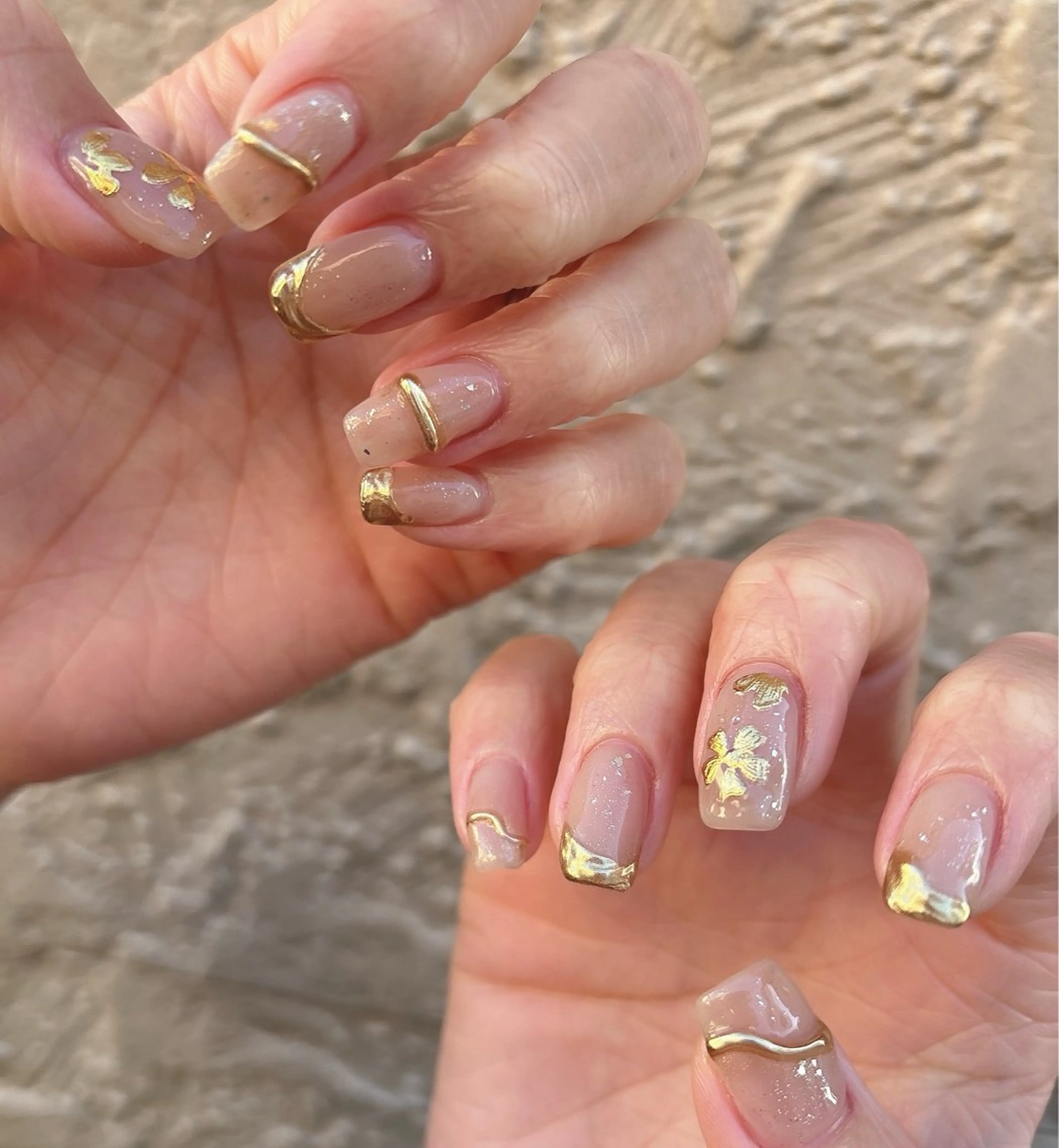 ネイル ミラーネイル ニュアンスネイル ハンドネイル nails 🎀meのネイルデザイン