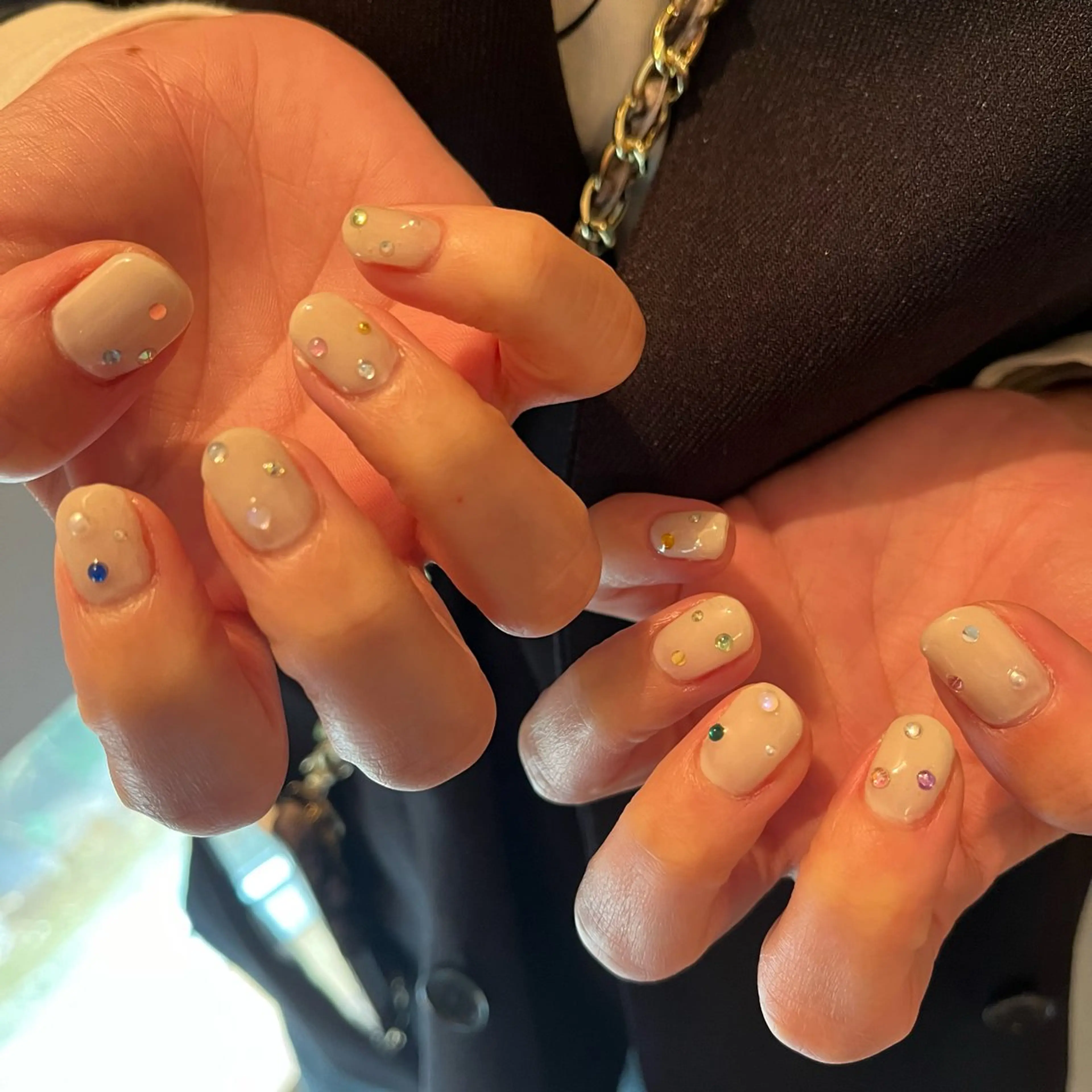 ネイル ホワイト K Aのネイルデザイン