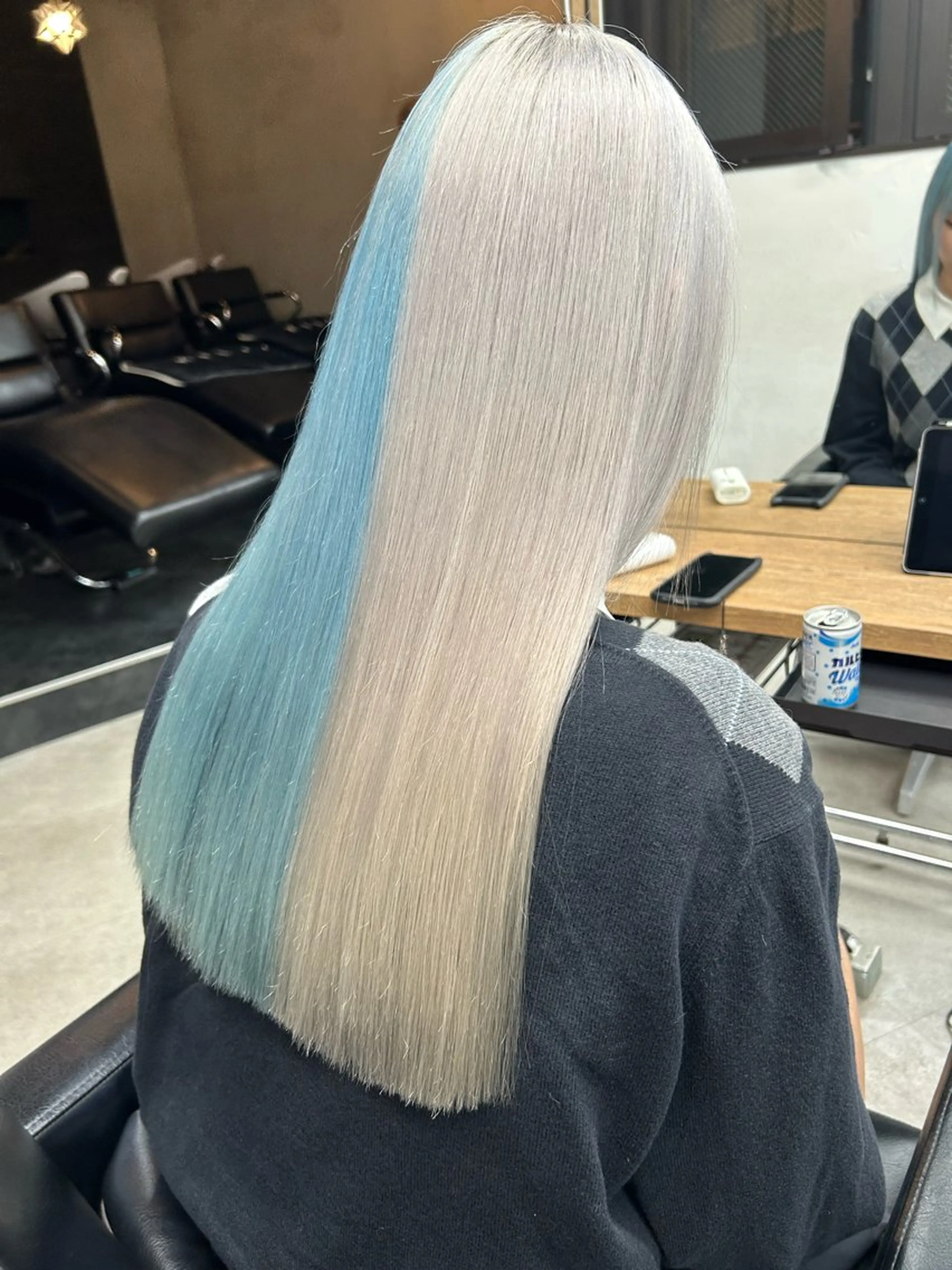 ロング カラー トリートメント カット ヘアカラー トリートメント ヘアセット RYOSUKE ハイトーンのヘアスタイル