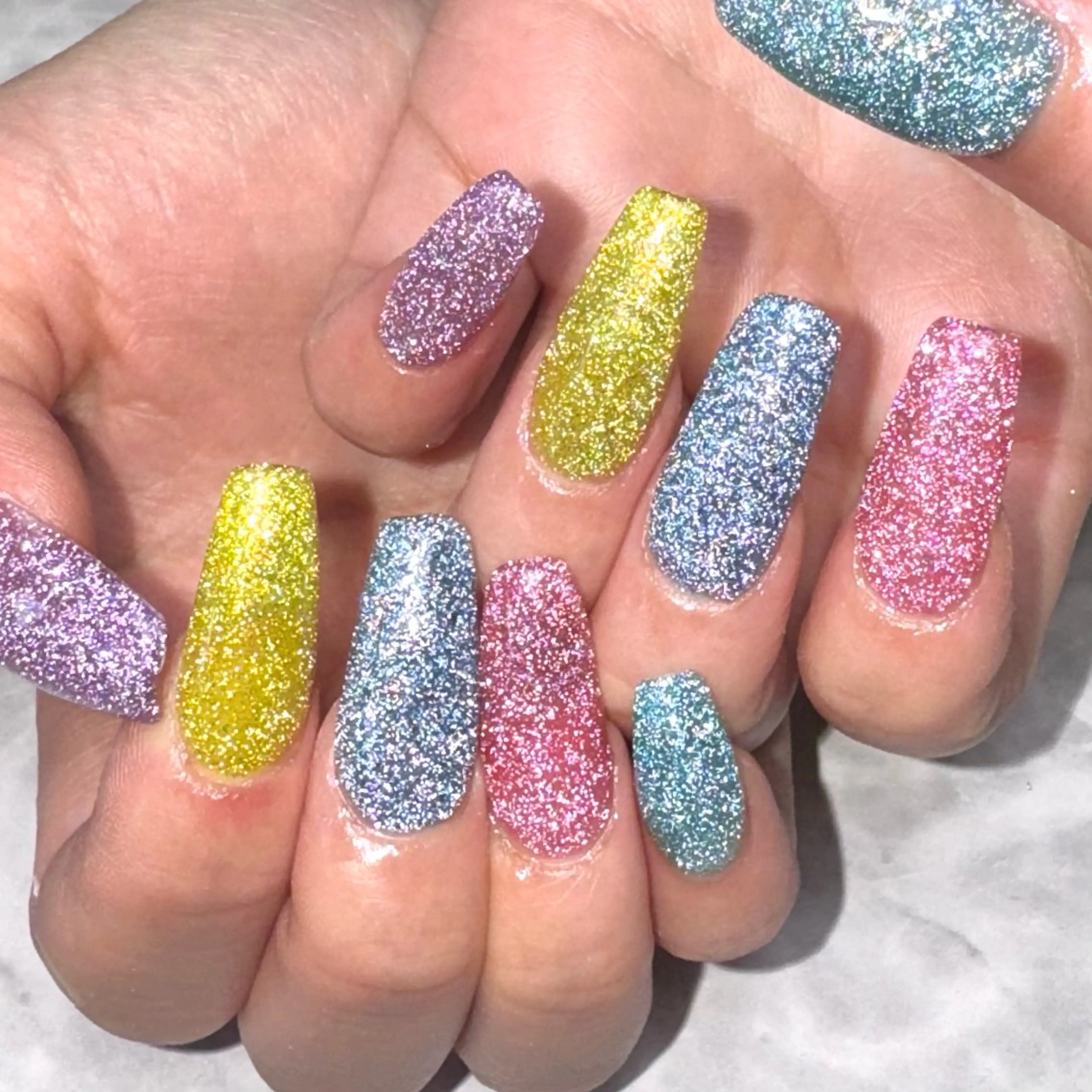 ネイル フラッシュネイル ワンカラーネイル シンプルネイル 夏ネイル ハンドネイル Nail Salon Lillion【リリオン】所属・lillion karenのネイルデザイン