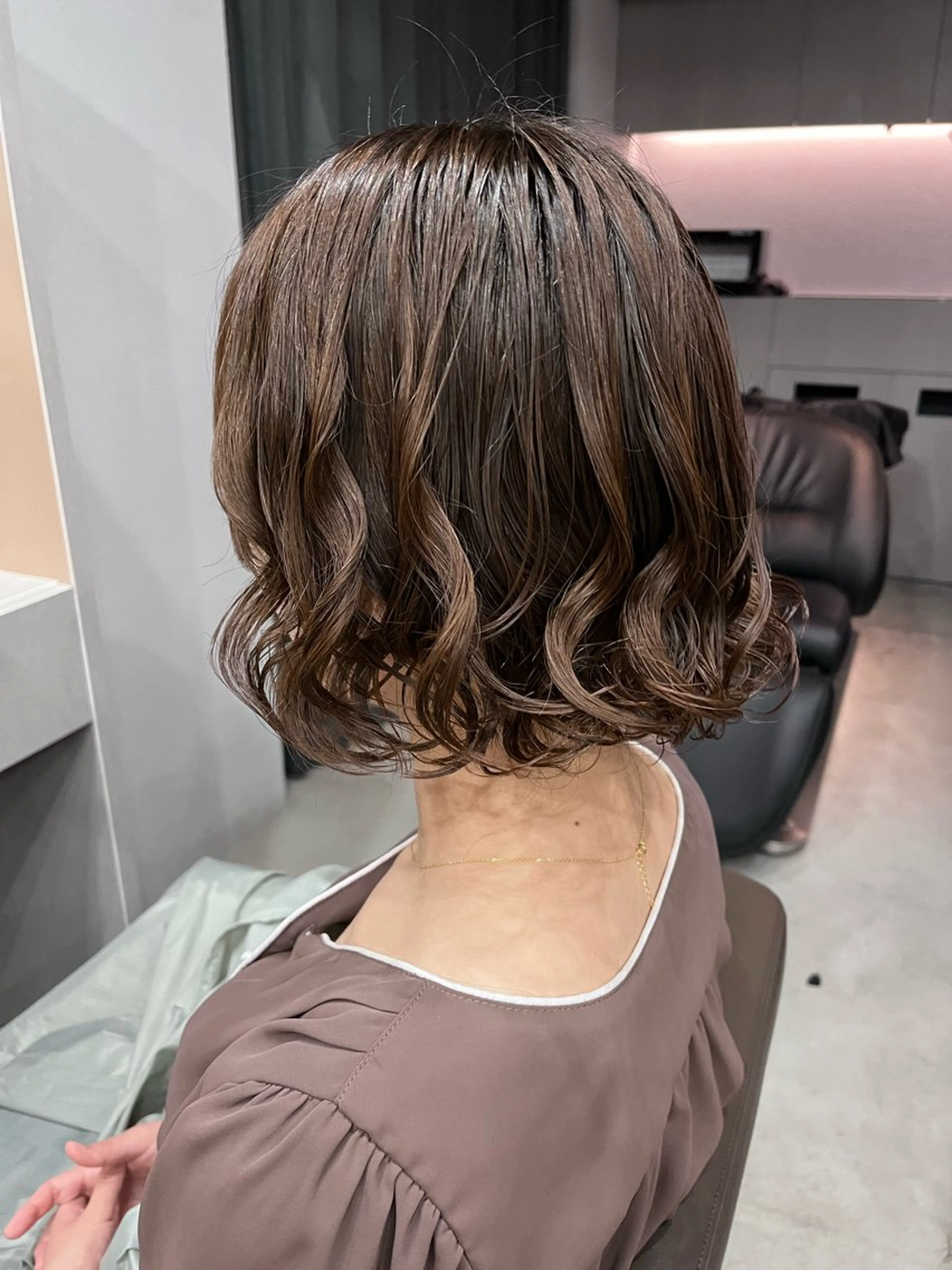 ミディアム パーマ ショートカット無料/ 小顔ショートのヘアスタイル