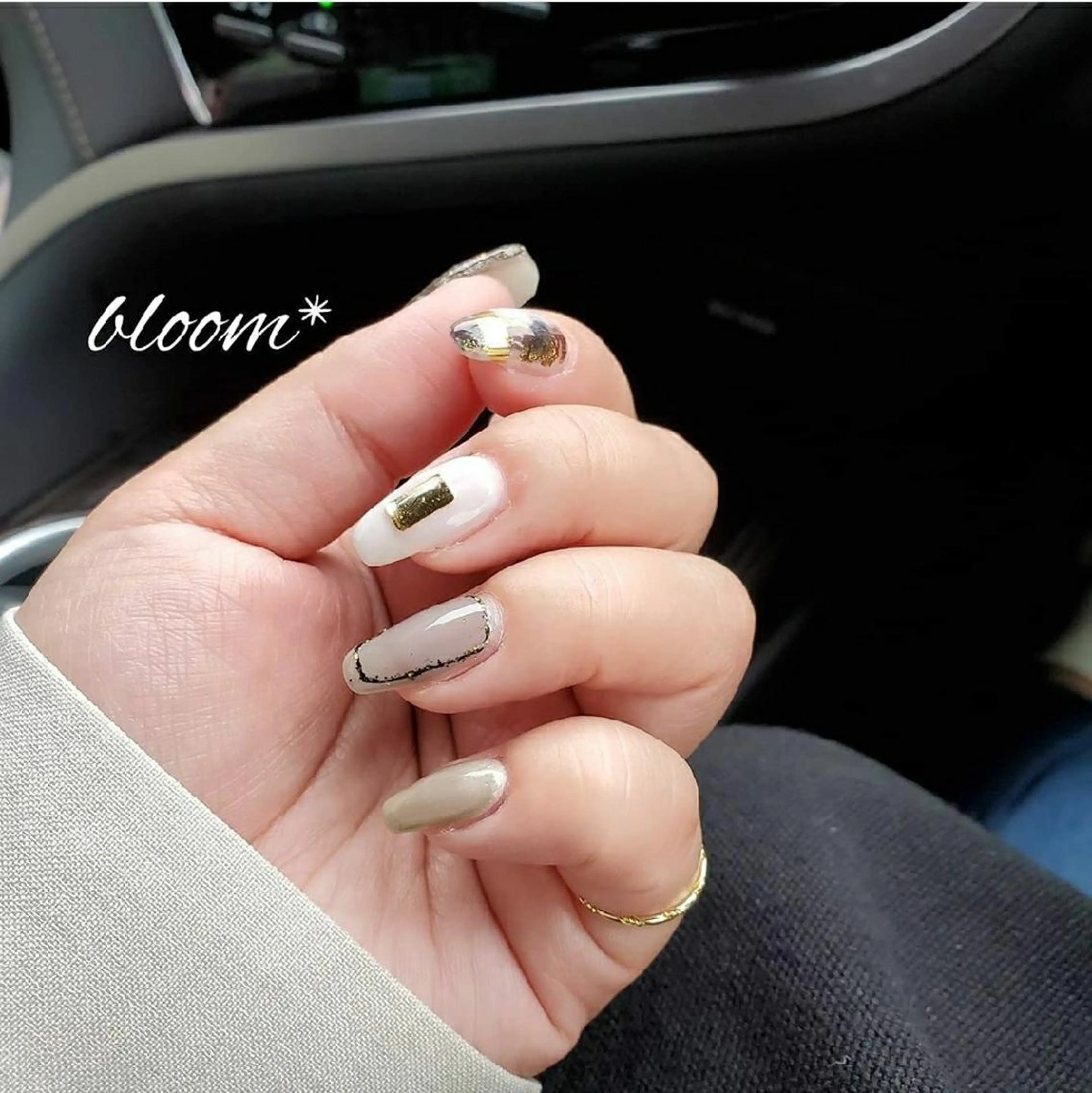 ネイル アートネイル ニュアンスネイル bloom *のネイルデザイン