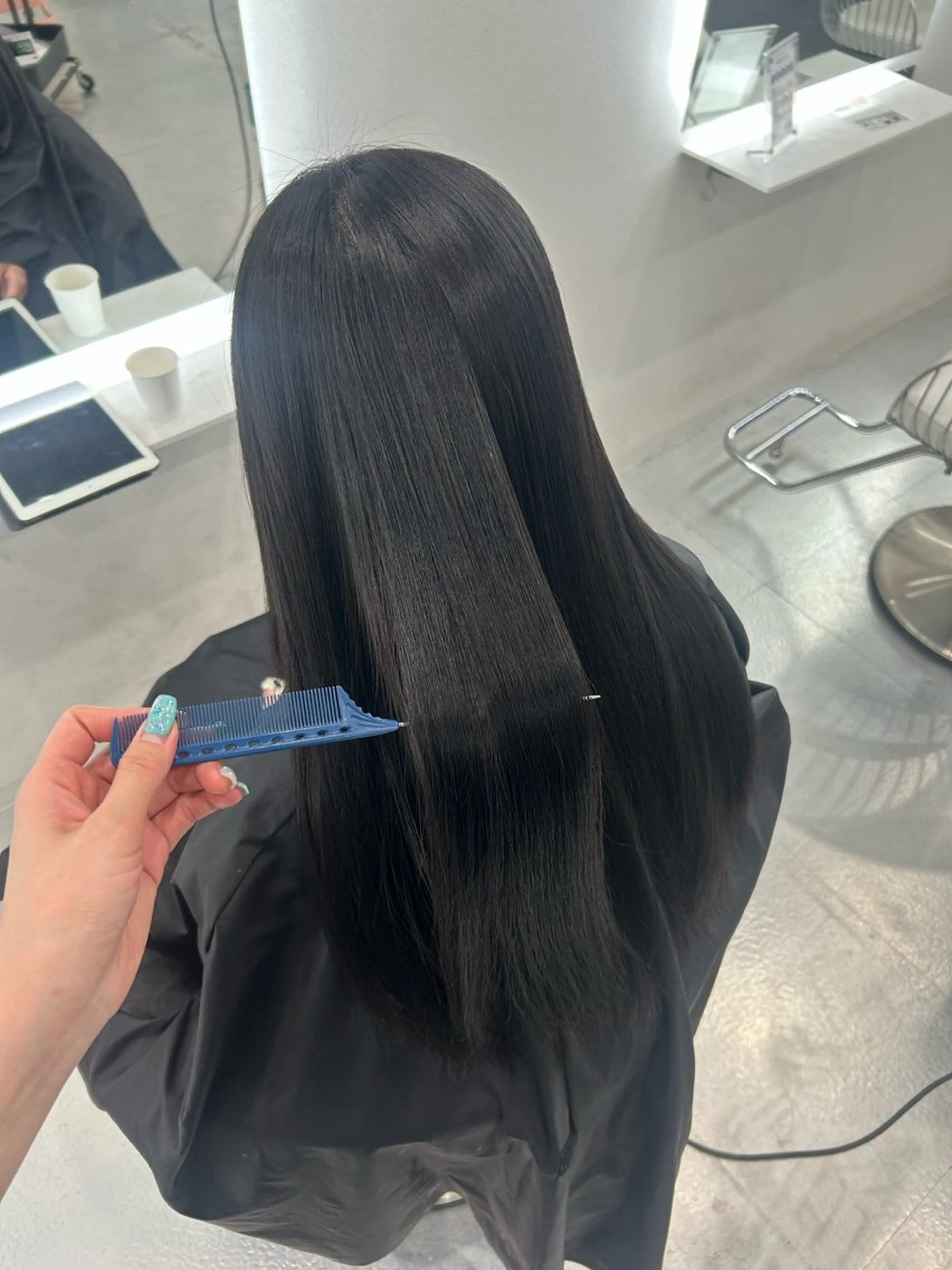 ロング 縮毛矯正 あやめ🪽 オリーブ/ハイトーンのヘアスタイル