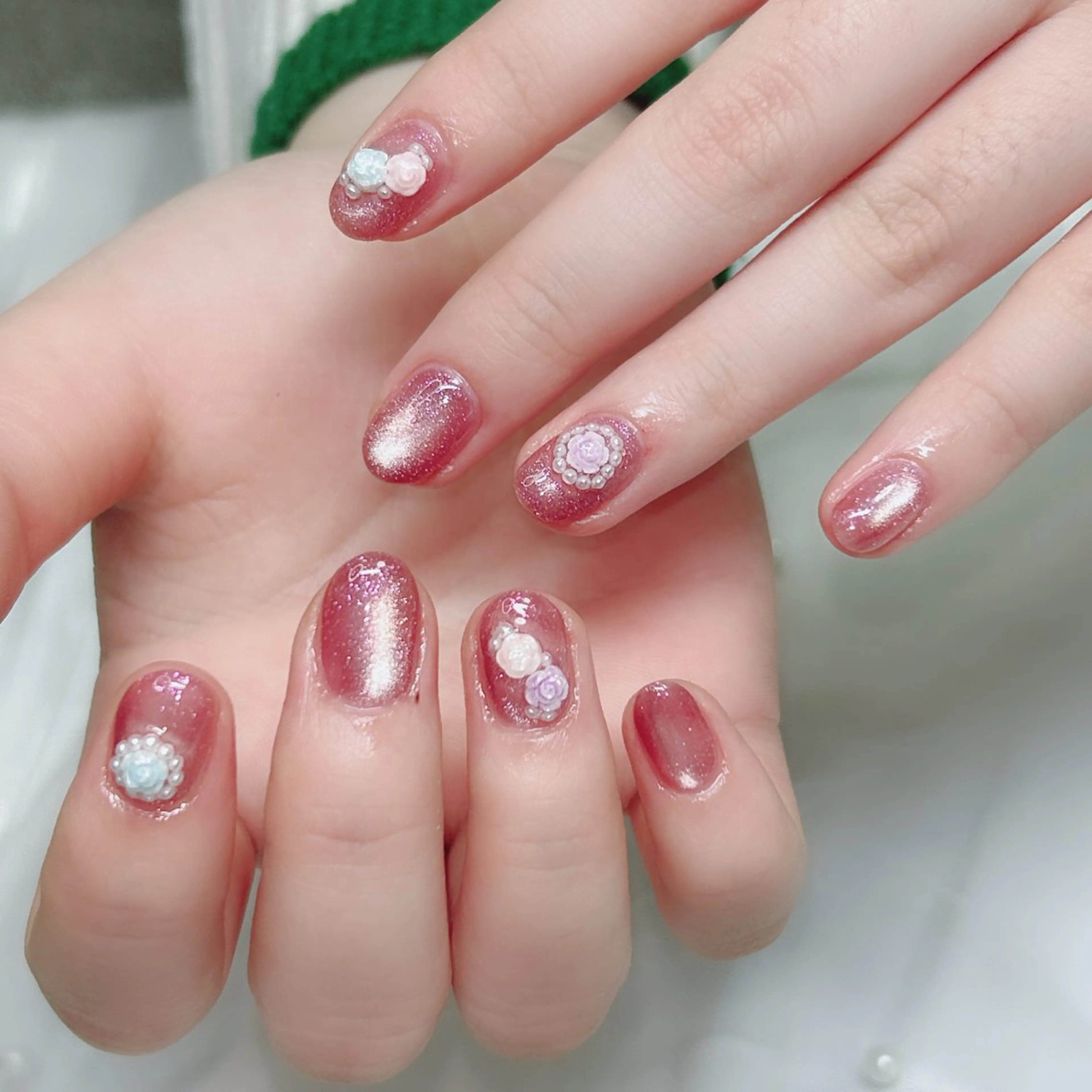 ネイル オーロラネイル ミラーネイル オフィスネイル ワンカラーネイル シンプルネイル ハンドネイル Cute Tips nailのネイルデザイン